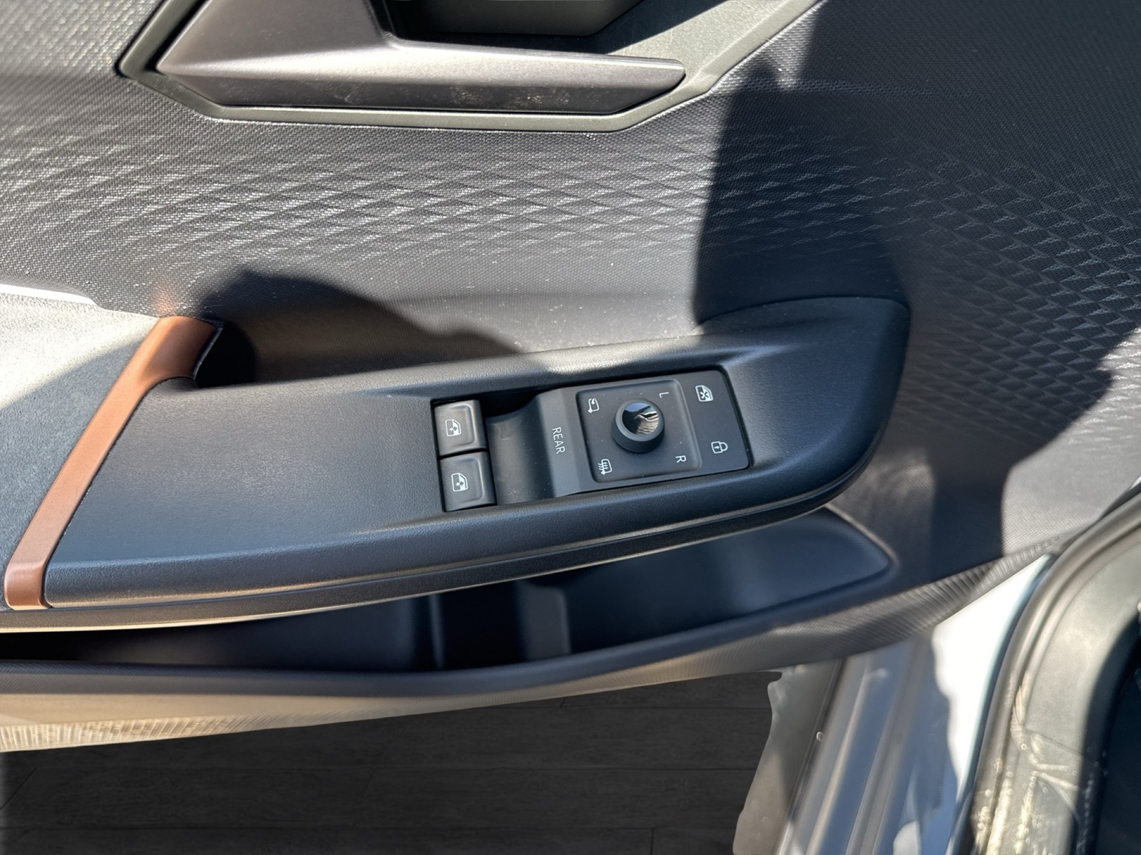 Cupra Born EDITION DYNAMIC WÄRMEPUMPE CAM ACC LM19 NAVI