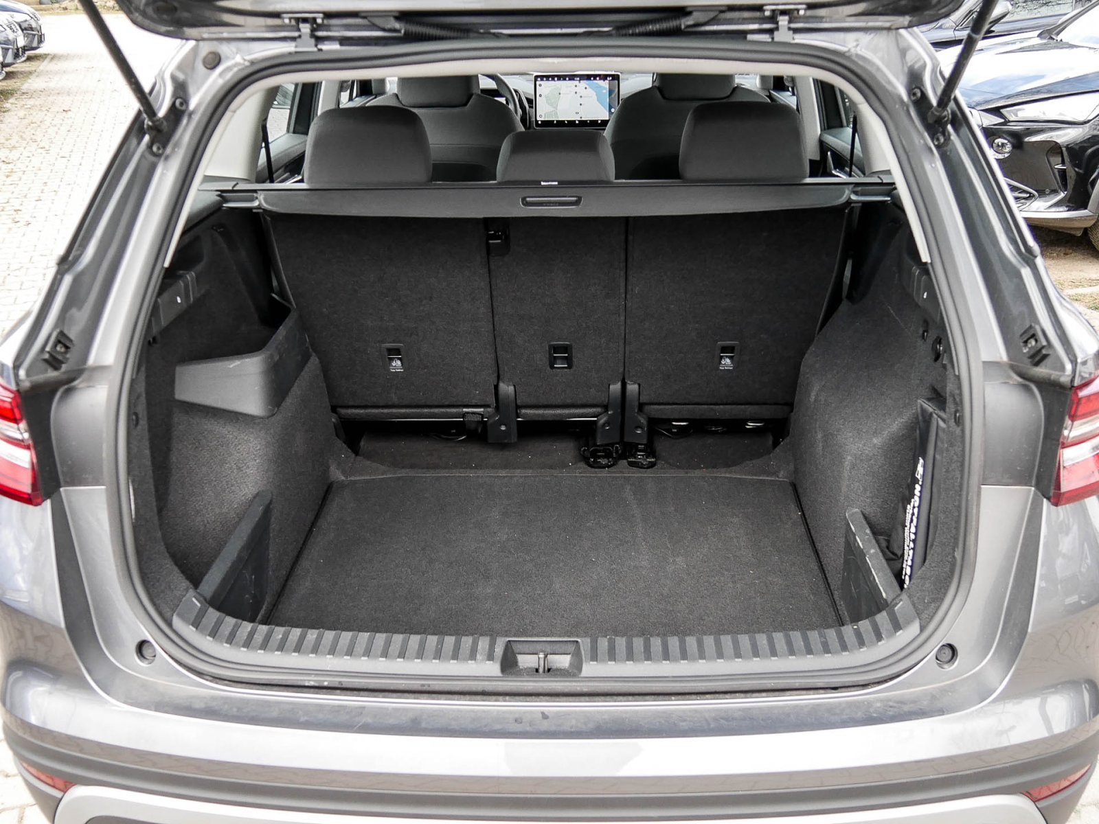 Skoda Kodiaq 2.0 SELECTION 4X4 AHK 360°CAM LM18 NAVI