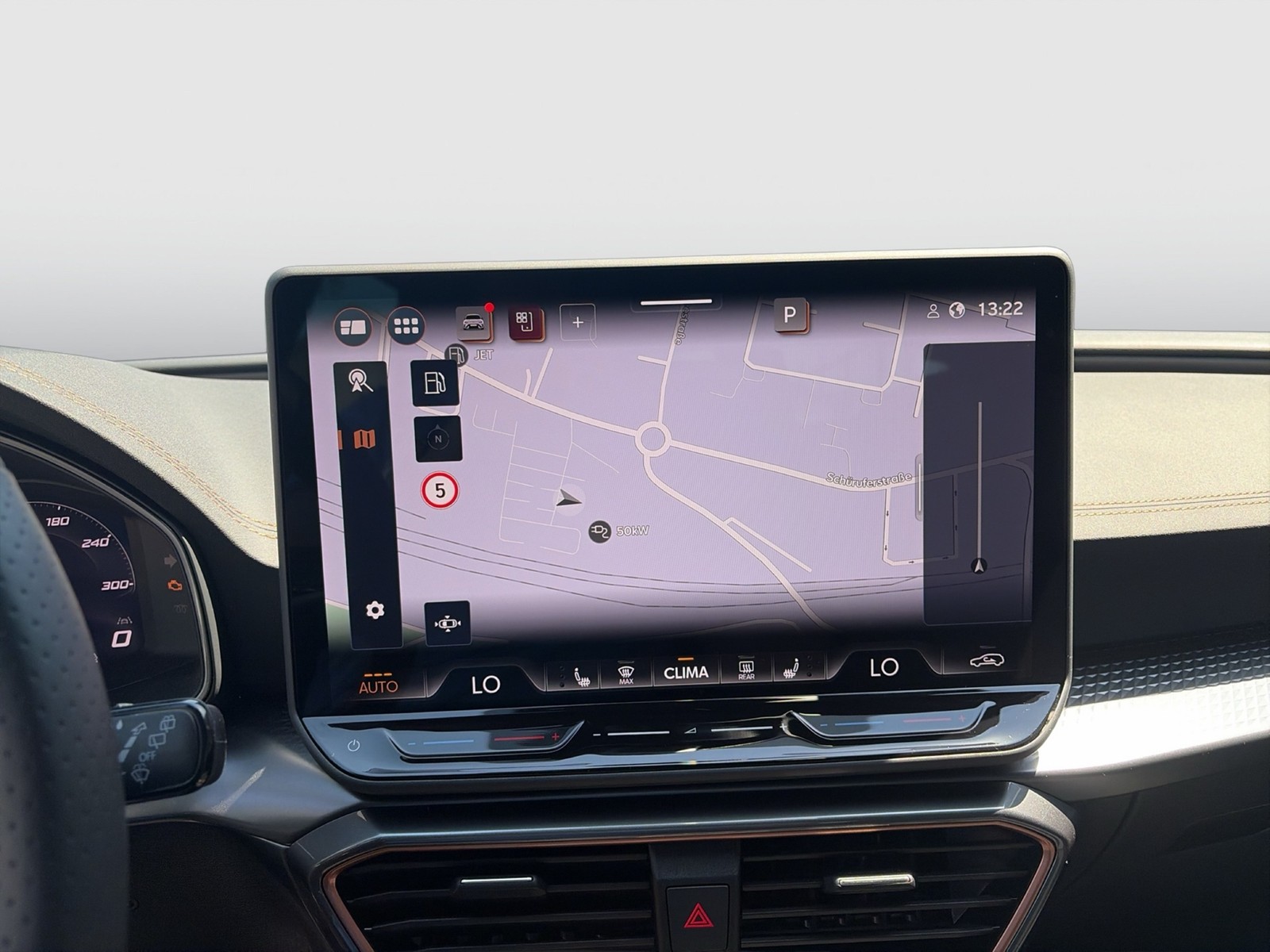 Cupra Leon 1.5 eTSI CAM ACC LM18 NAVI CARPLAY SITZHEIZ