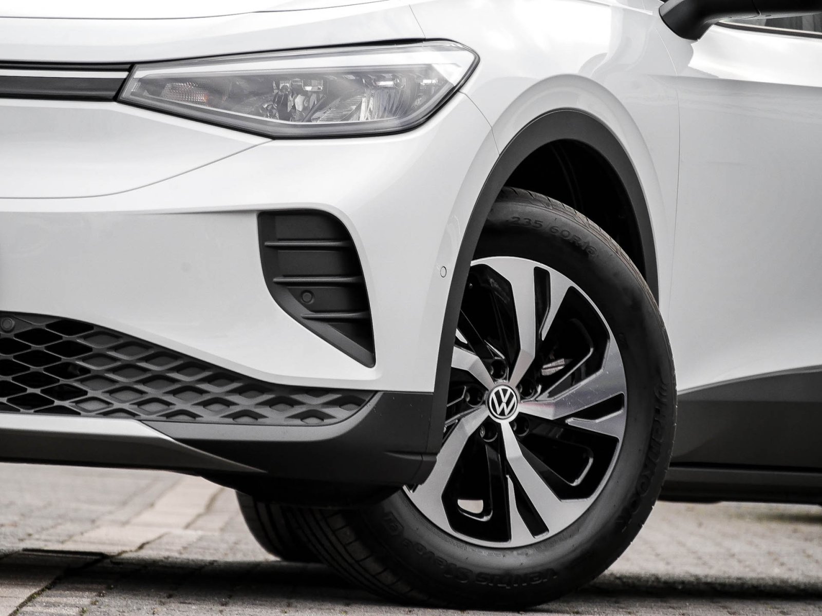 Volkswagen ID.4 Pure Performance WÄRMEPUMPE AHK CAM LM18