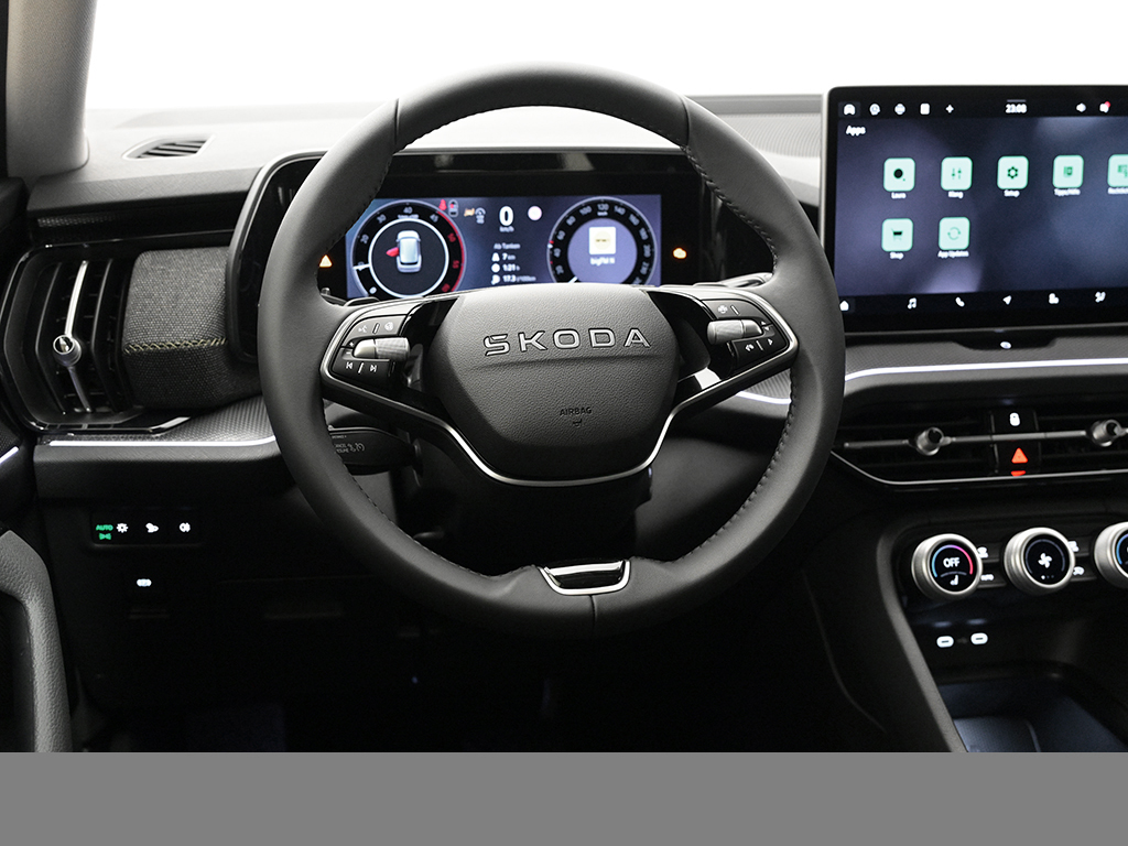 Skoda Kodiaq 2.0 SELECTION DSG AHK eKLAPPE NAVI eSITZE