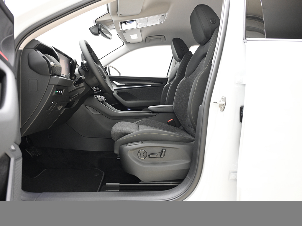 Skoda Kodiaq 2.0 SELECTION DSG AHK NAVI eKLAPPE KEYLESS