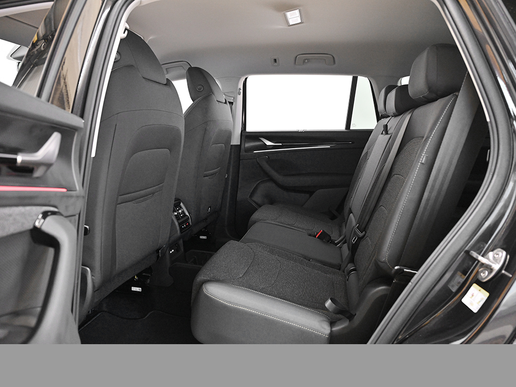 Skoda Kodiaq 2.0 SELECTION DSG AHK eKLAPPE MATRIXLED
