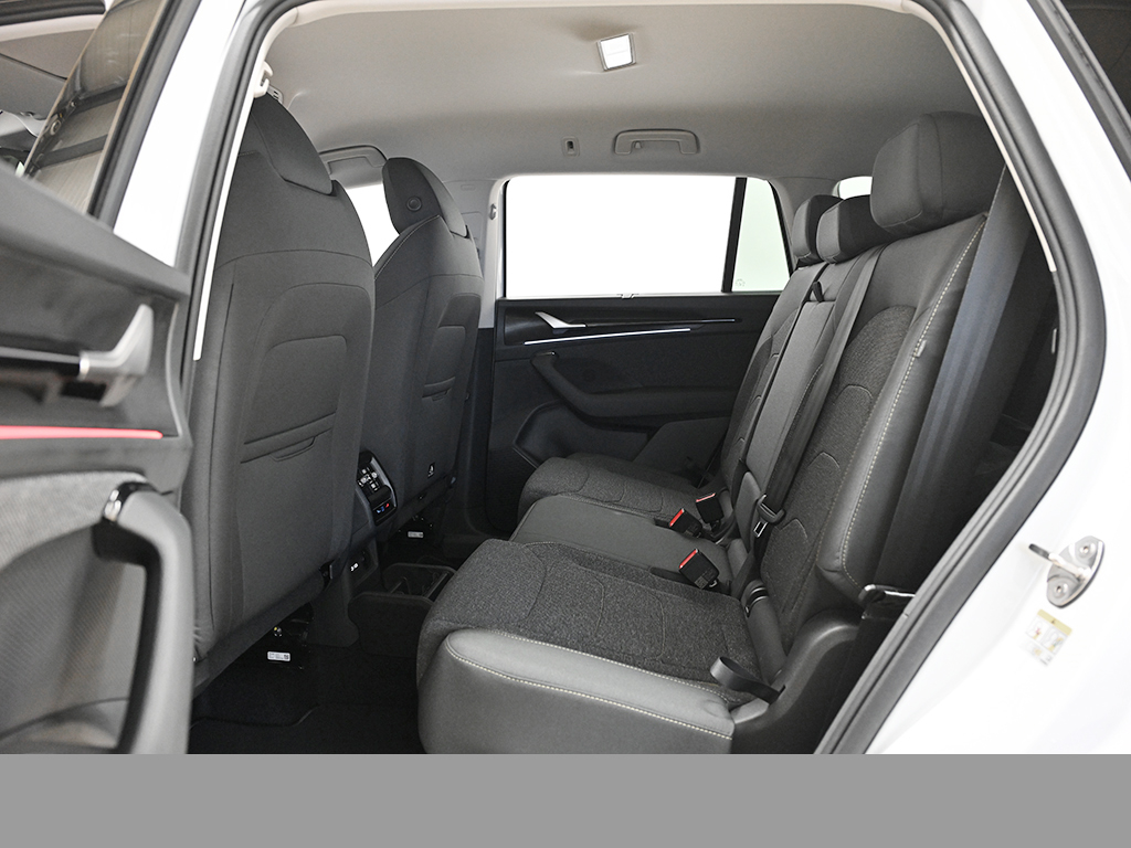 Skoda Kodiaq 2.0 SELECTION DSG AHK eKLAPPE MATRIXLED