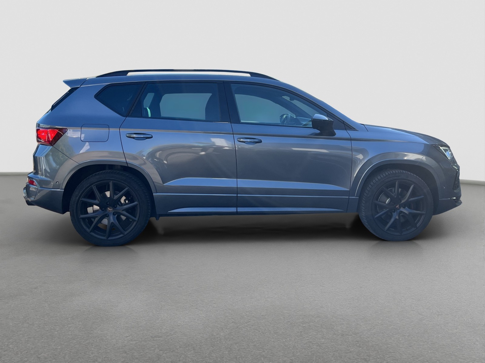 Cupra Ateca 2.0 VZ DSG 4DRIVE AHK NAV ACC 19LM CARPLAY