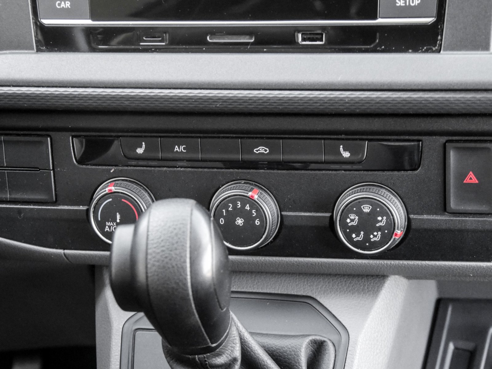 Volkswagen T6.1 Transporter 2.0 Kasten STANDHZ. ACC SITZHZ.