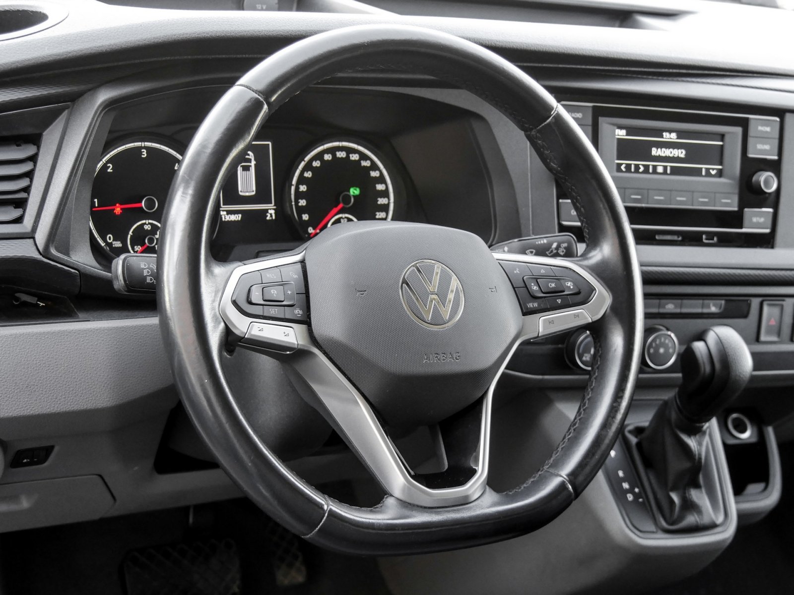 Volkswagen T6.1 Transporter 2.0 Kasten STANDHZ. ACC SITZHZ.