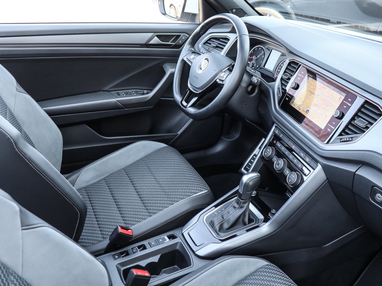 Volkswagen T-Roc Cabriolet 1.5 R-LINE BEATS CAM LM17 NAVI