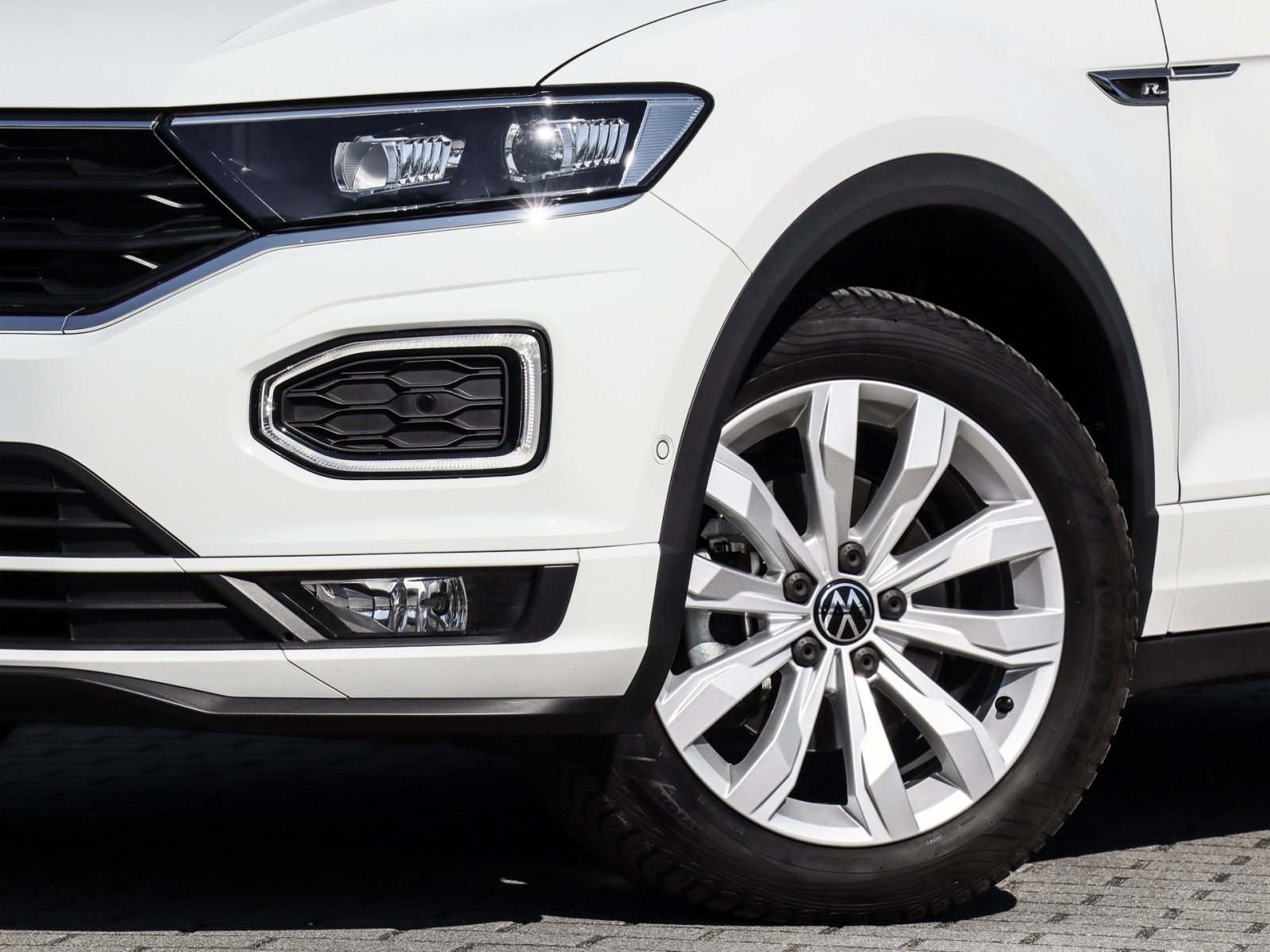Volkswagen T-Roc Cabriolet 1.5 R-LINE BEATS CAM LM17 NAVI