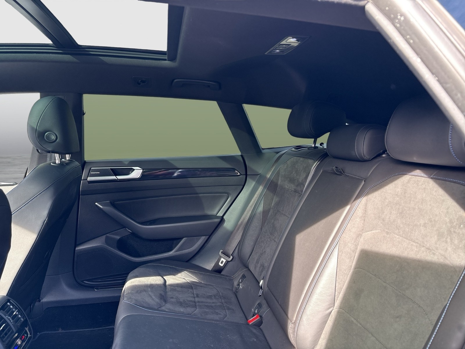 Volkswagen Arteon Shooting Brake 2.0 R 4X4 PANO AHK 360°CAM