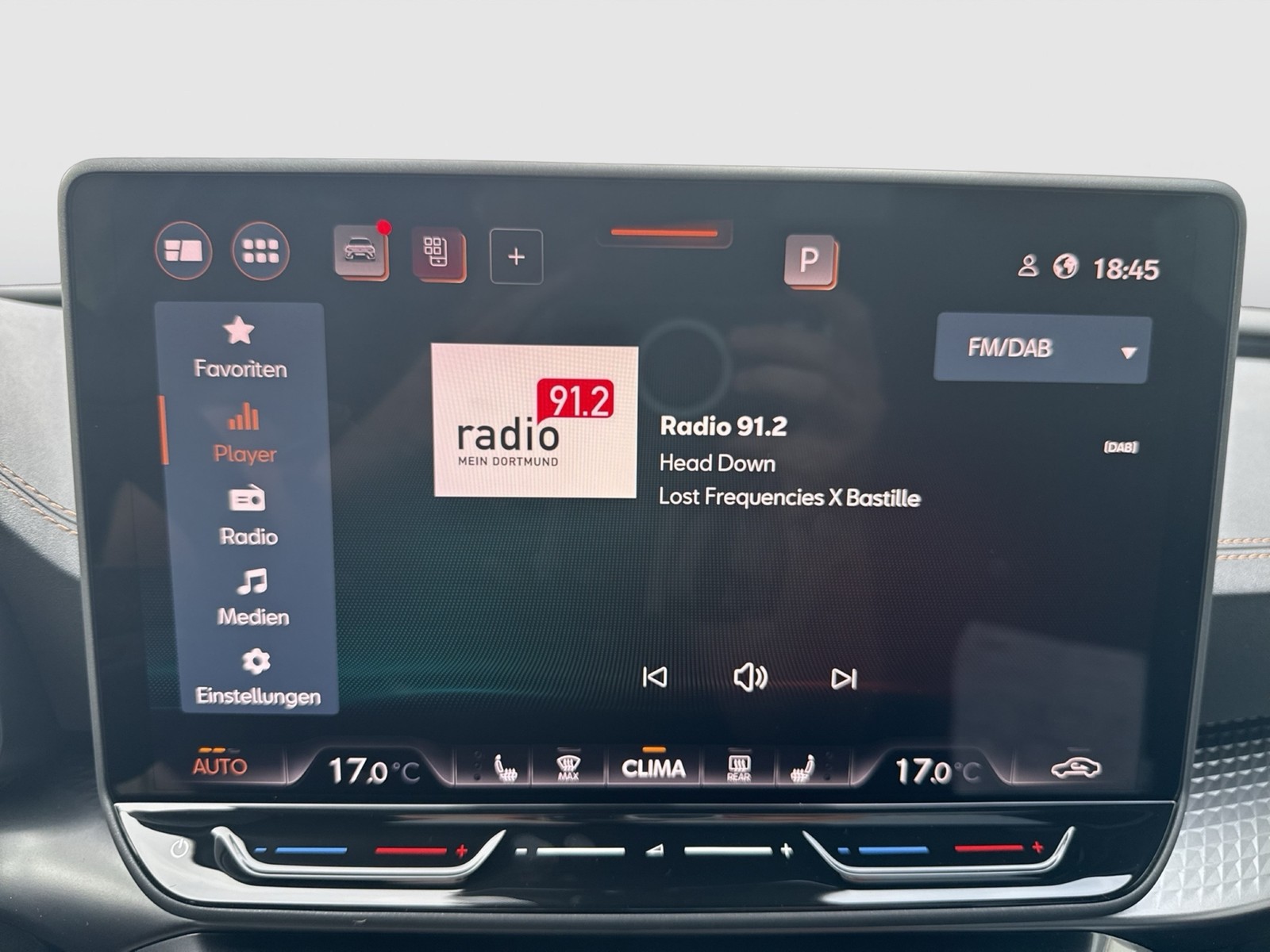 Cupra Leon ST 2.0 VZ 4X4 PANO SENNHEISER AHK CAM LM19