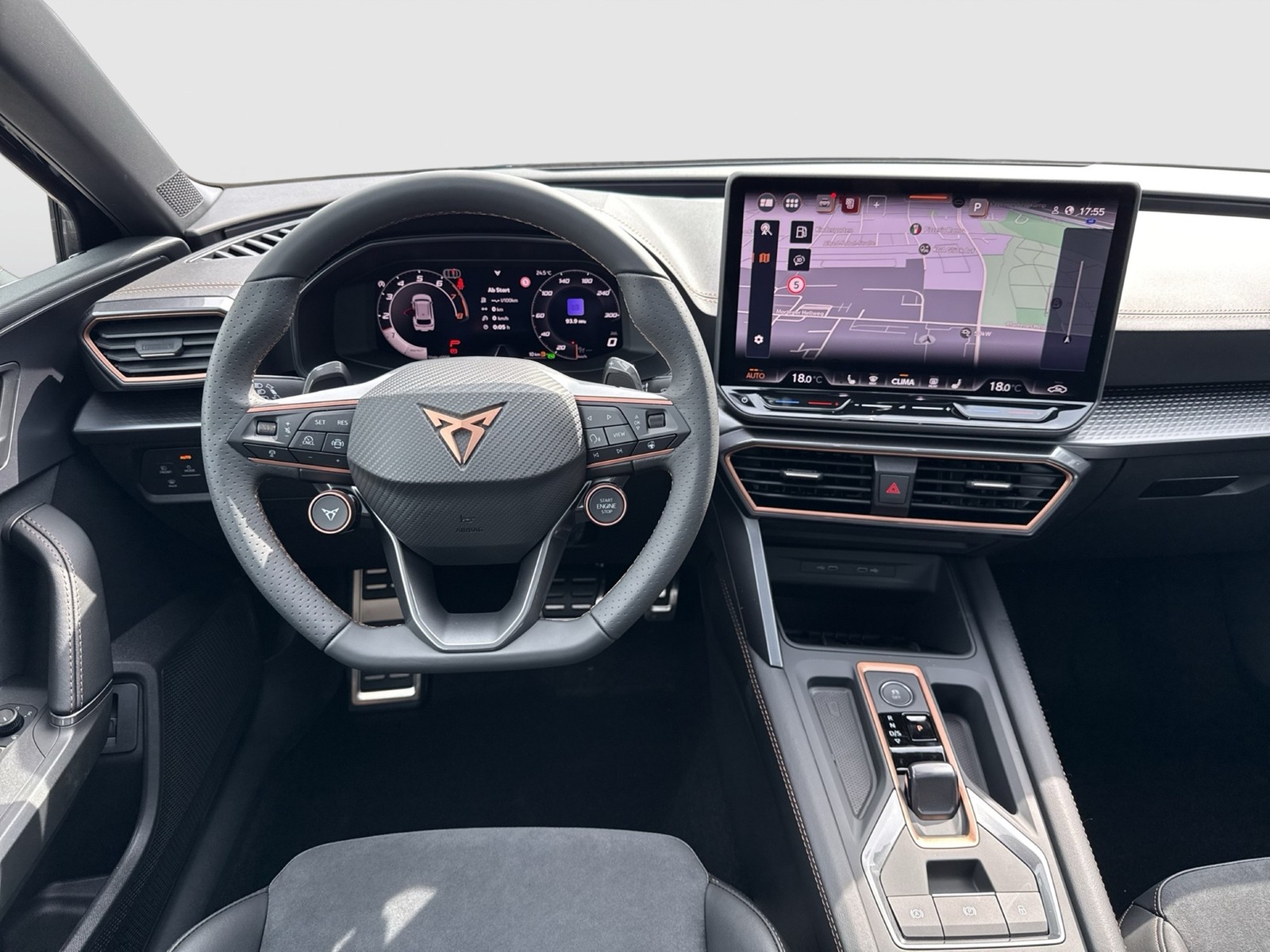 Cupra Leon ST 2.0 VZ 4X4 PANO SENNHEISER AHK CAM LM19