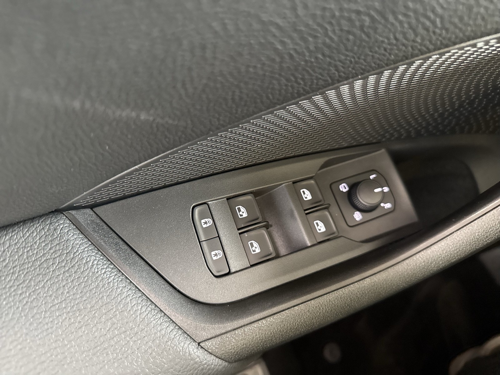 Skoda Octavia Combi 2.0 SELECTION AHK CAM ACC E-KLAPPE