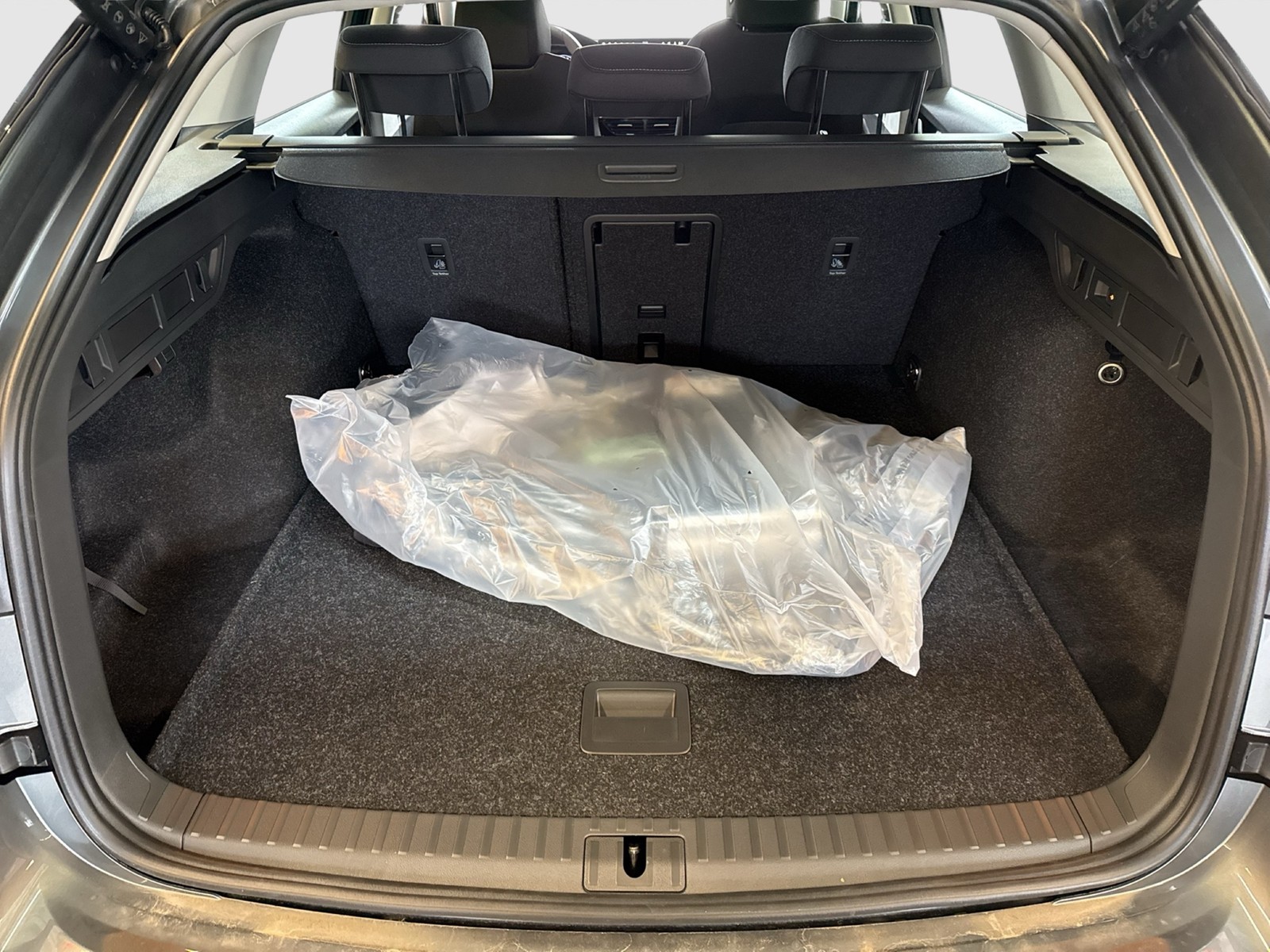 Skoda Octavia Combi 2.0 SELECTION AHK CAM ACC E-KLAPPE
