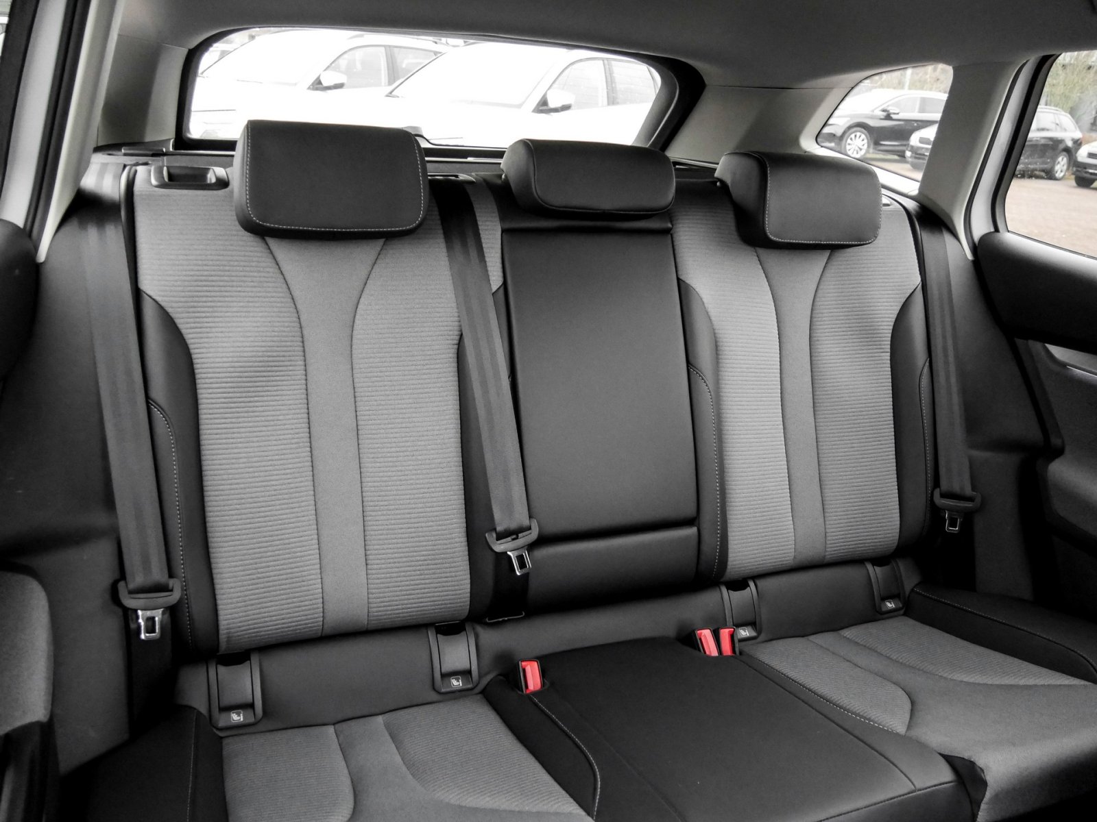 Skoda Enyaq 50 LOFT LM19 NAVI SITZHEIZUNG LED TEMPOMAT