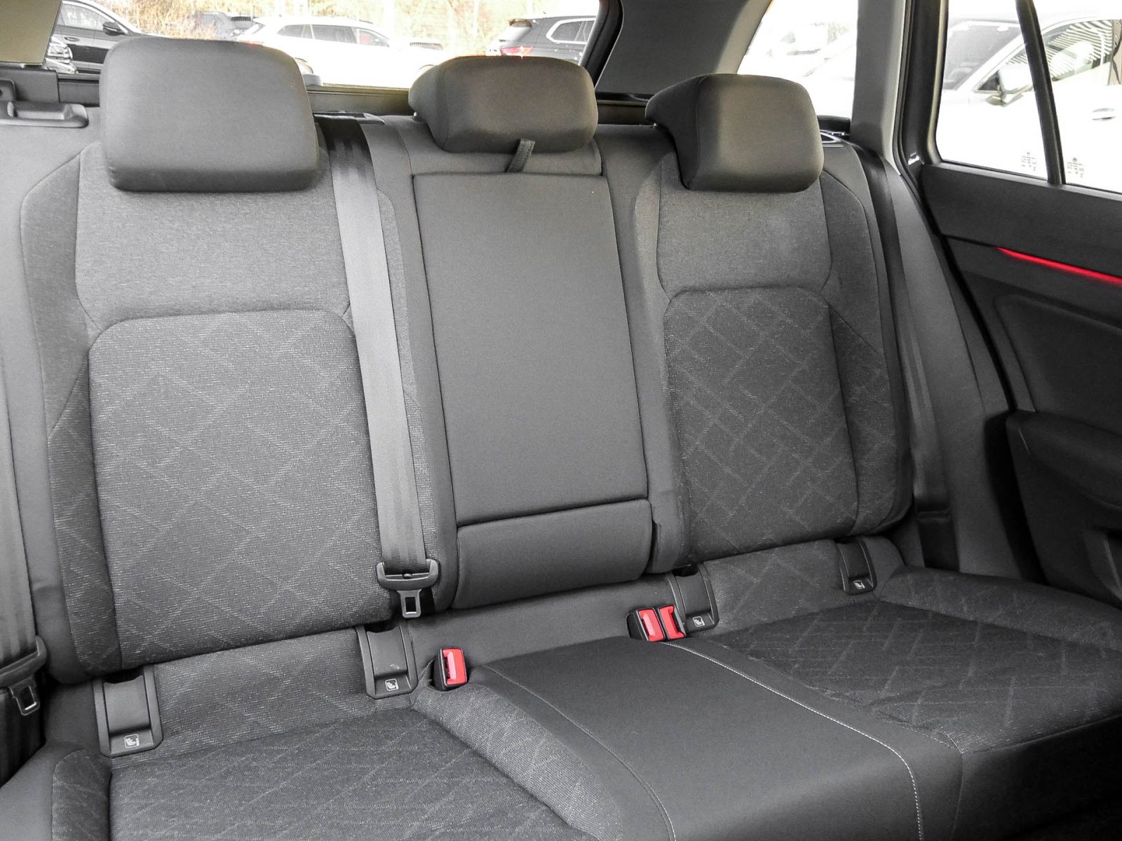 Volkswagen Golf Variant VIII 2.0 LIFE ACC ALU NAVI SITZHEIZ