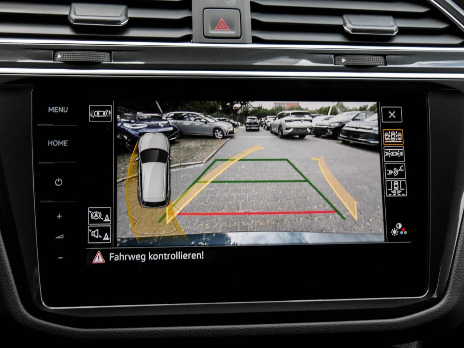 Volkswagen Tiguan 2.0 R-LINE LEDER STANDHZ AHK CAM ACC LM19