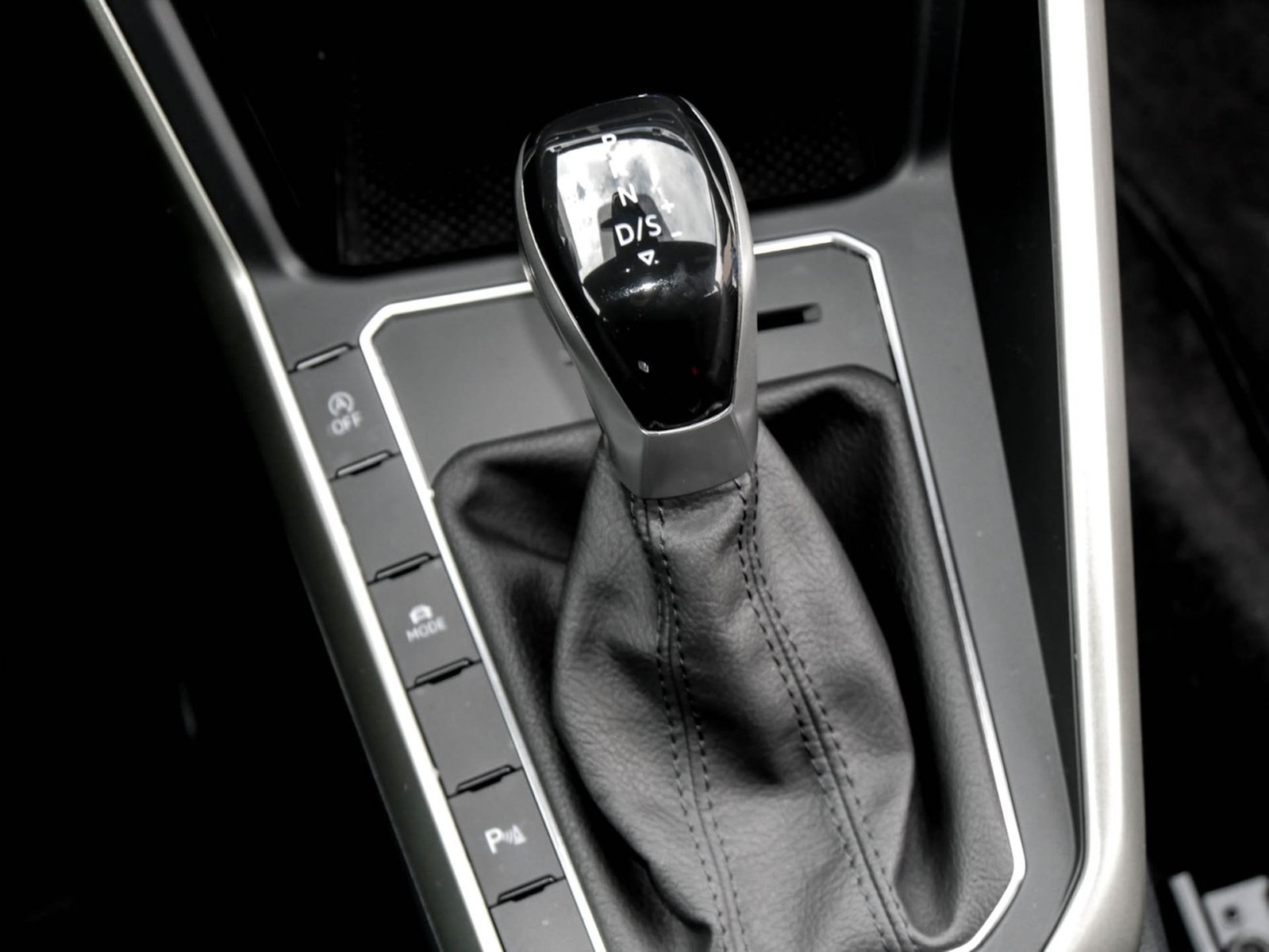 Volkswagen Taigo 1.5 MOVE LM17 CARPLAY SITZHEIZUNG LED DAB+