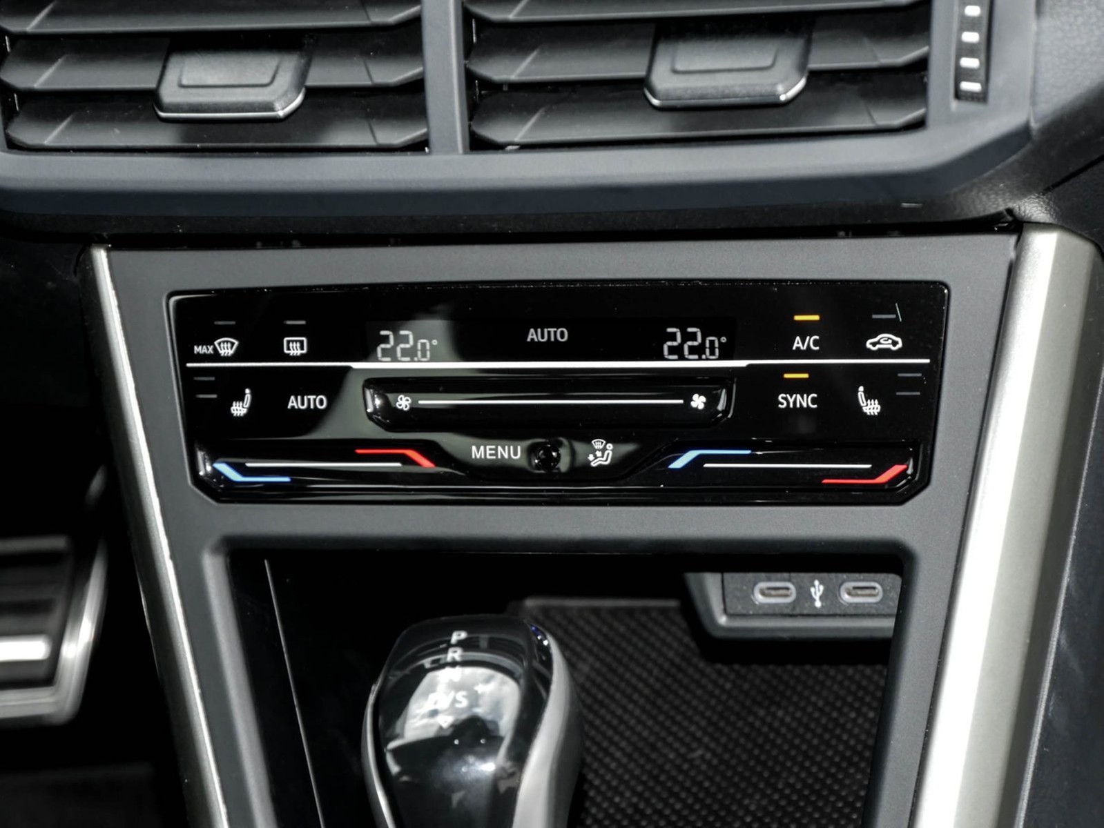 Volkswagen Taigo 1.5 MOVE LM17 CARPLAY SITZHEIZUNG LED DAB+