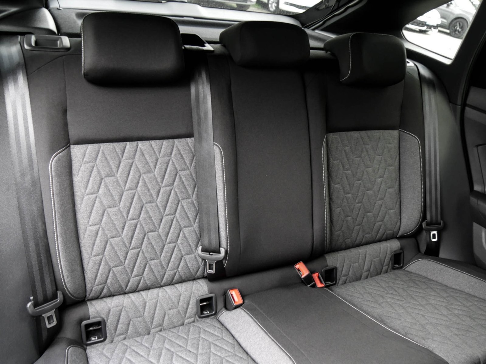 Volkswagen Taigo 1.5 MOVE LM17 CARPLAY SITZHEIZUNG LED DAB+