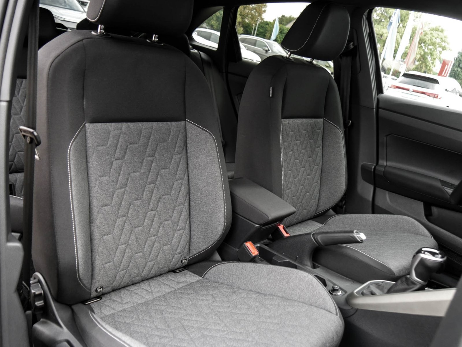 Volkswagen Taigo 1.5 MOVE LM17 CARPLAY SITZHEIZUNG LED DAB+