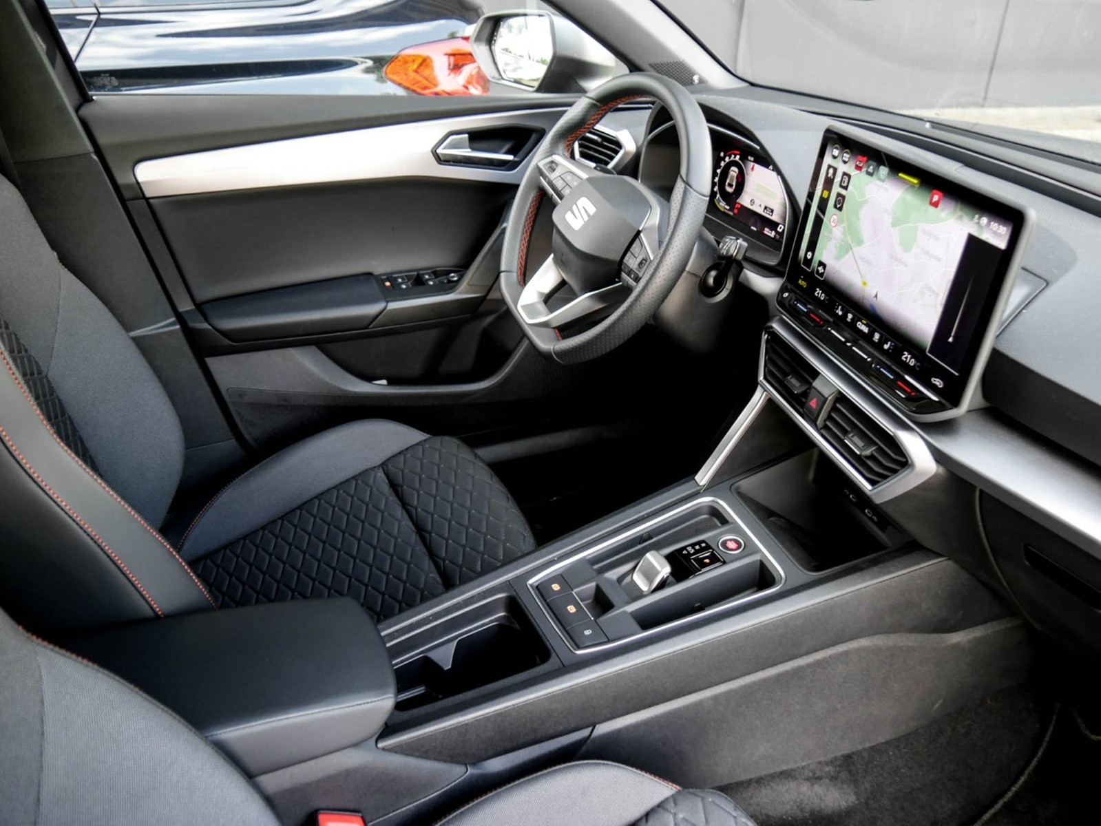 Seat Leon 1.5 FR DSG BEATS CAM ACC LM18 NAVI SHZ