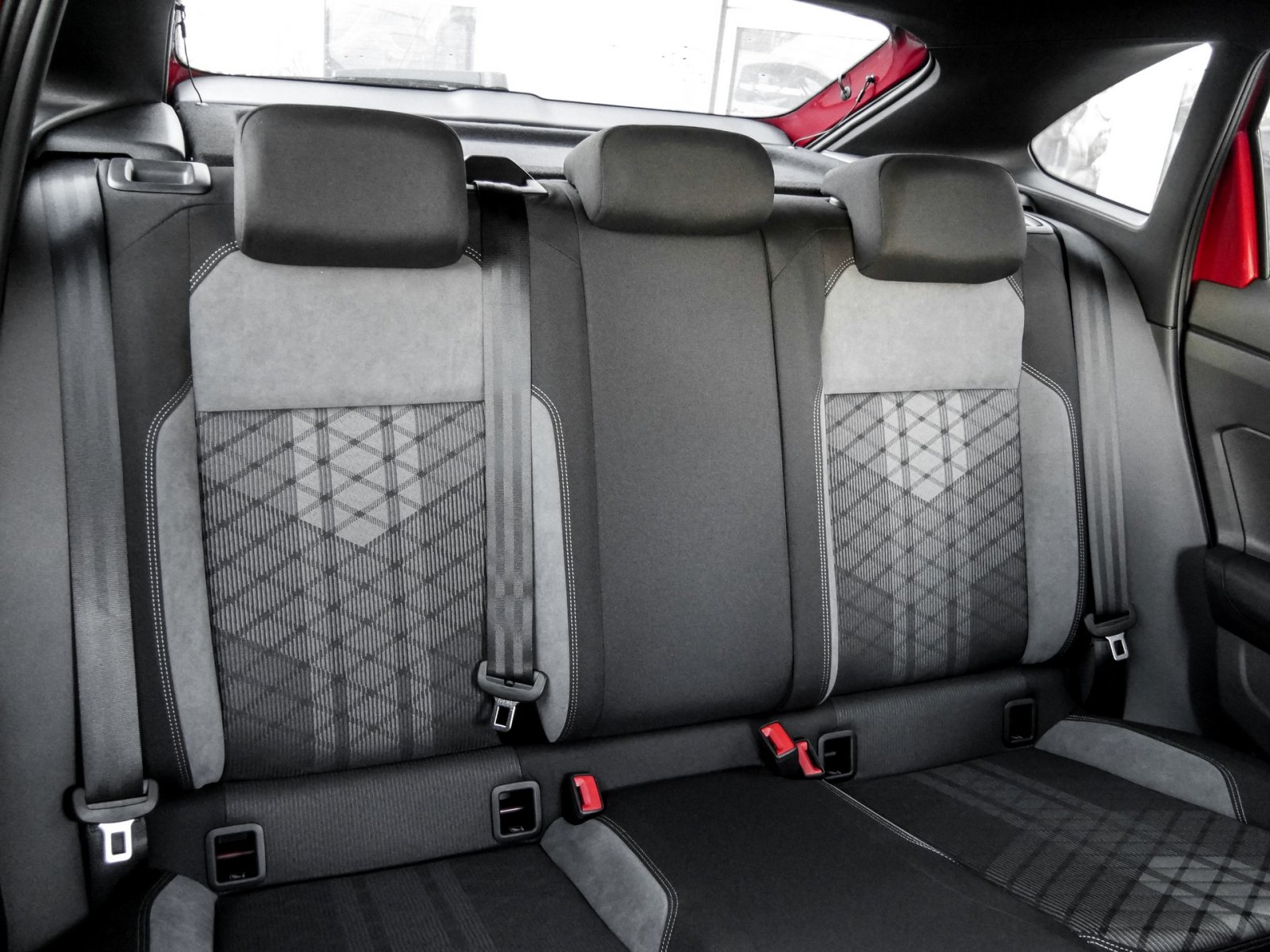 Volkswagen Taigo 1.5 R-LINE DSG