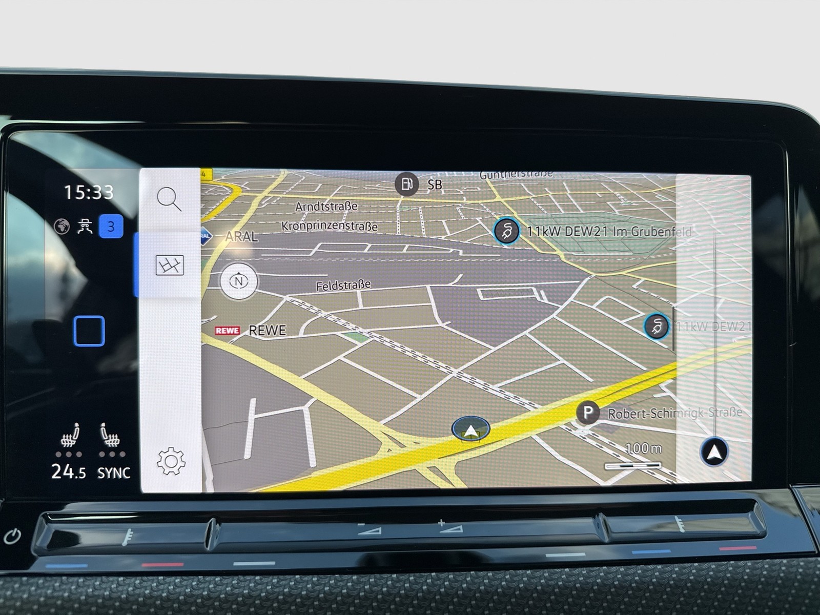 Volkswagen Golf Variant VIII 2.0 R BLACK STYLE 4X4 CAM LM18