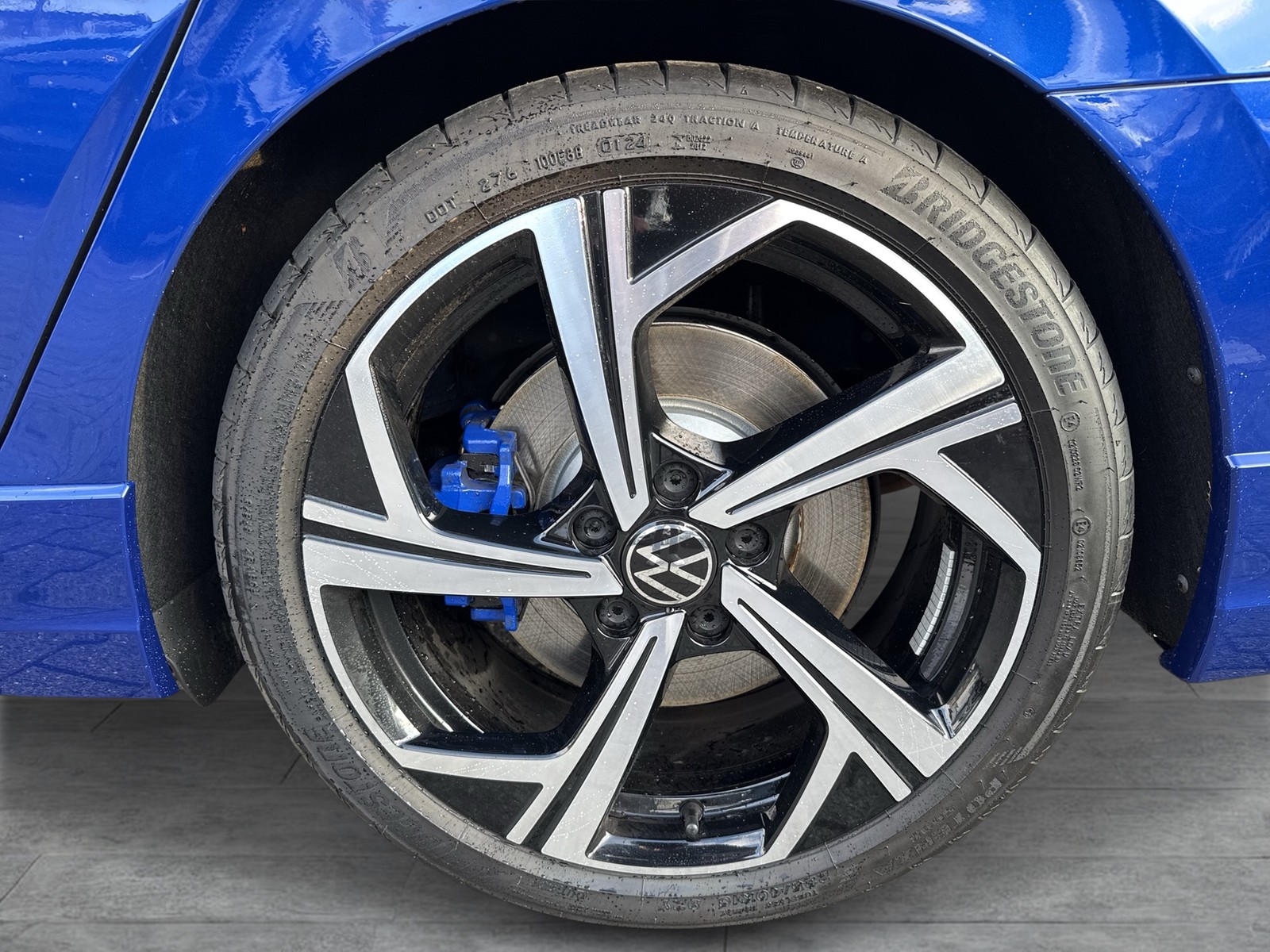 Volkswagen Golf Variant VIII 2.0 R BLACK STYLE 4X4 CAM LM18