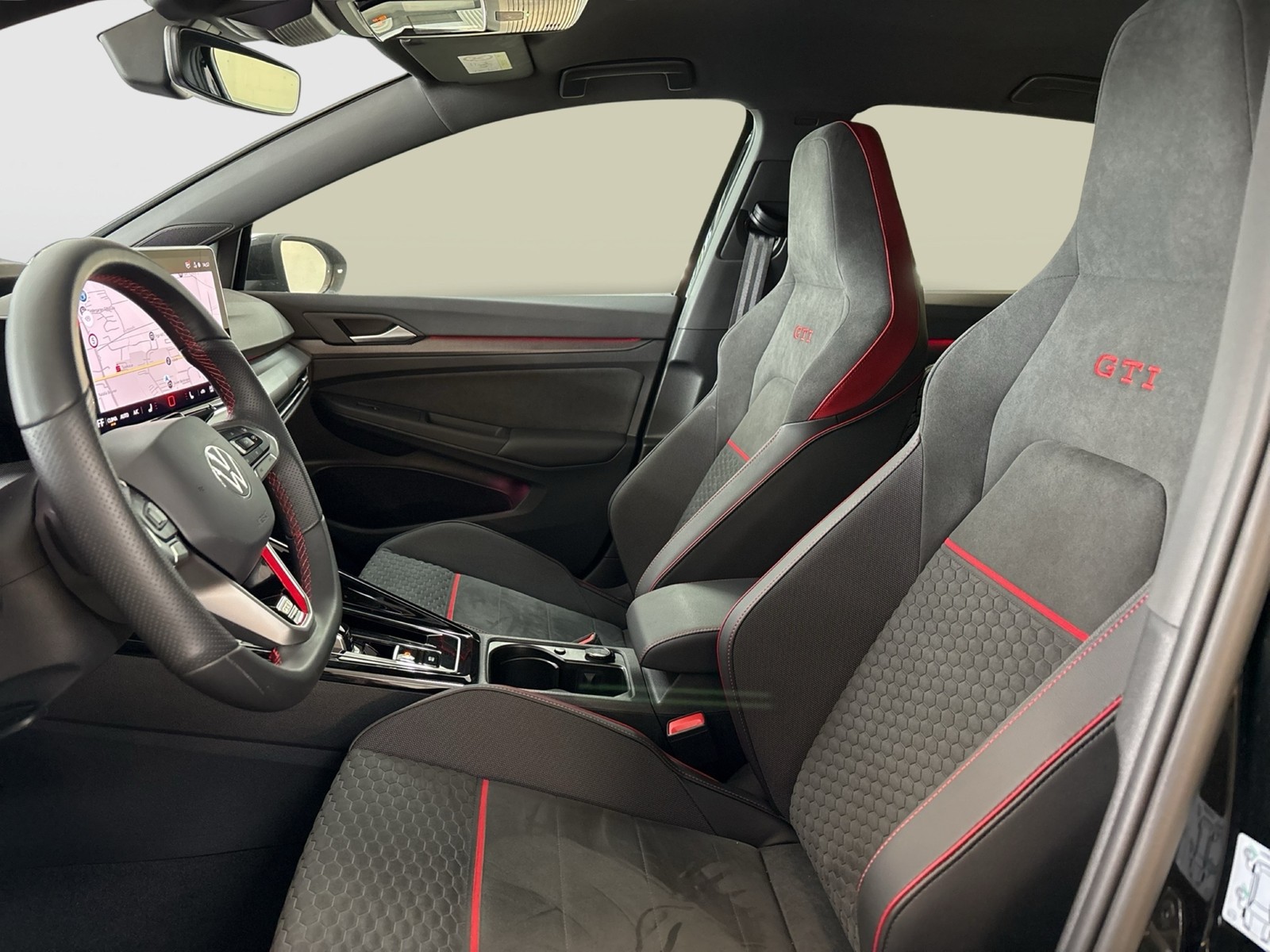 Volkswagen Golf VIII 2.0 GTI CLUBSPORT CAM ACC LM18 HEAD-UP
