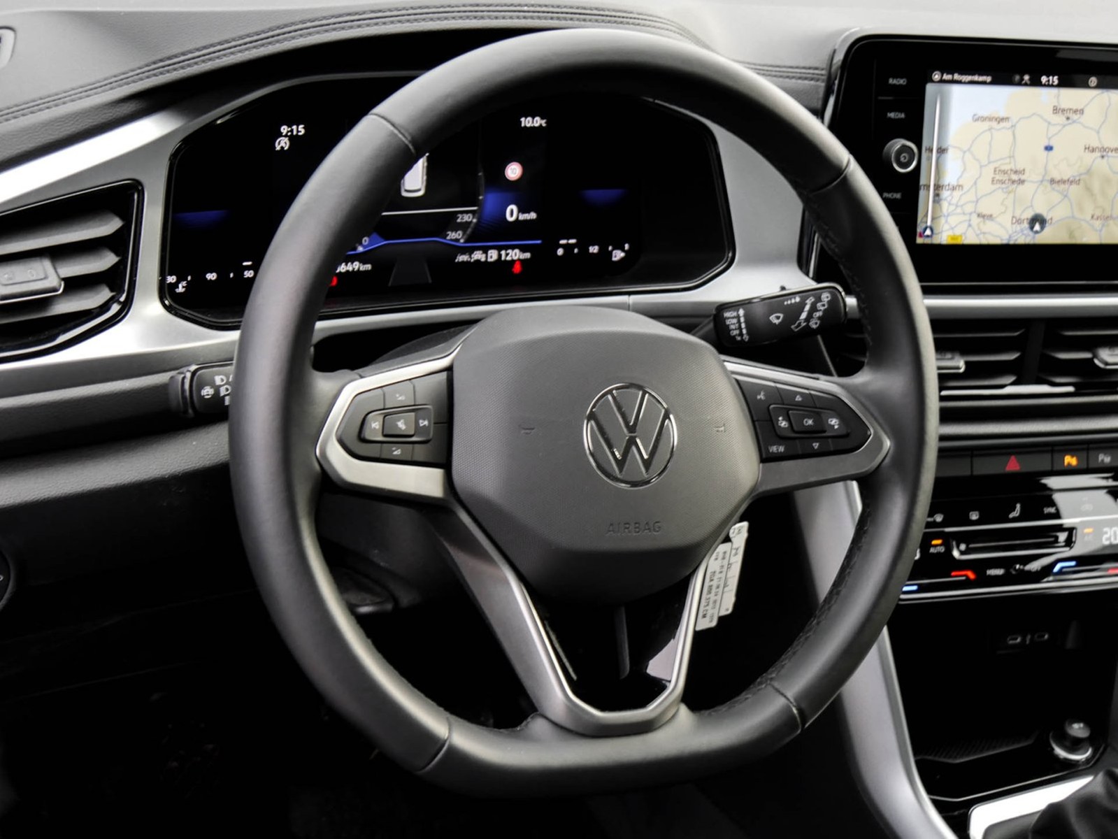 Volkswagen T-Roc 1.5 LIFE NAVI ALU CARPLAY SITZHEIZUNG LED