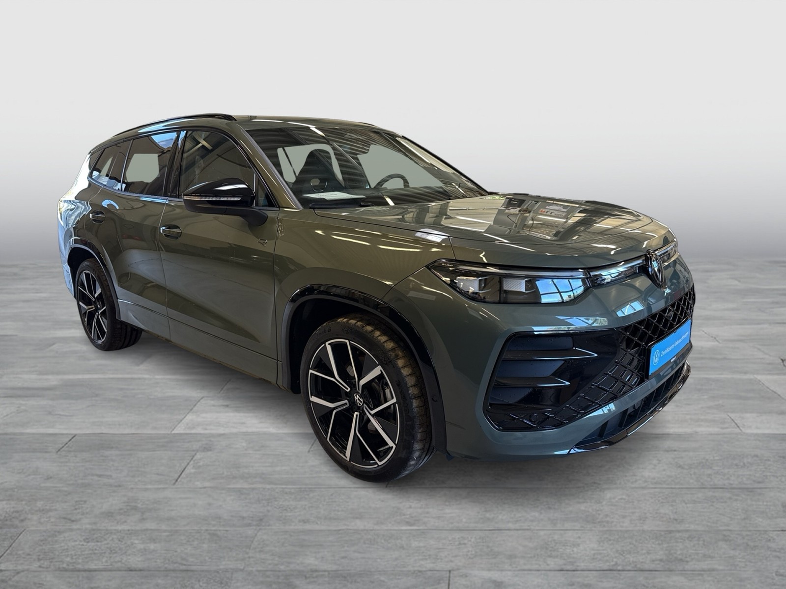 Volkswagen Tayron 2.0 R-LINE BLACKSTYLE 4X4 AHK 360CAM LM20