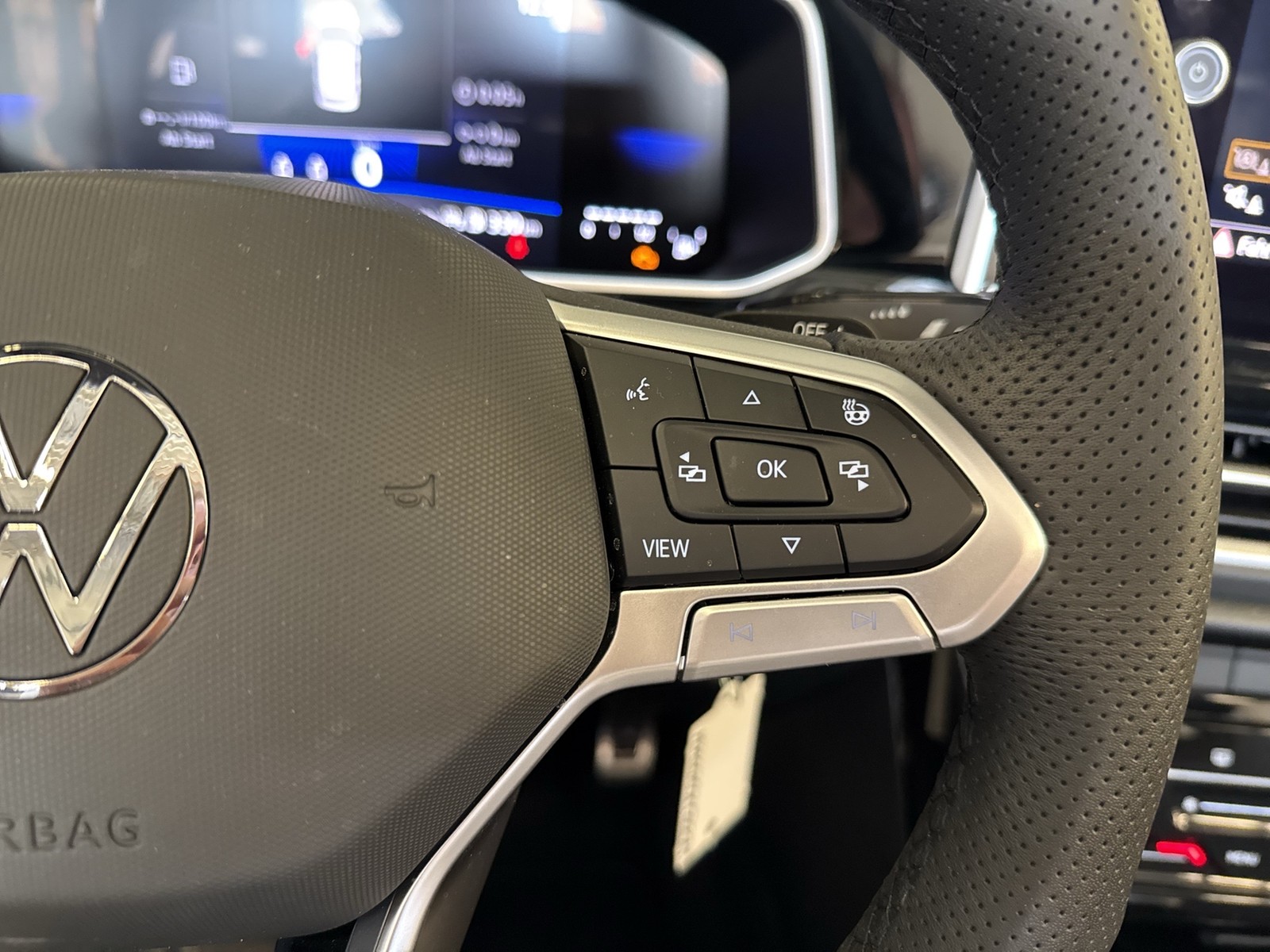 Volkswagen T-Roc Cabriolet 1.5 R-LINE AHK ACC LM17 LED+ NAVI