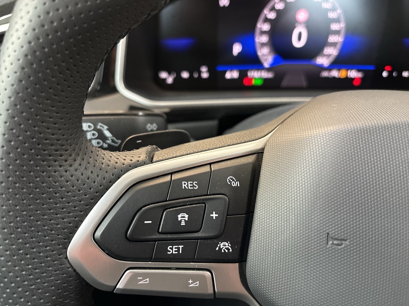 Volkswagen T-Roc Cabriolet 1.5 R-LINE AHK ACC LM17 LED+ NAVI