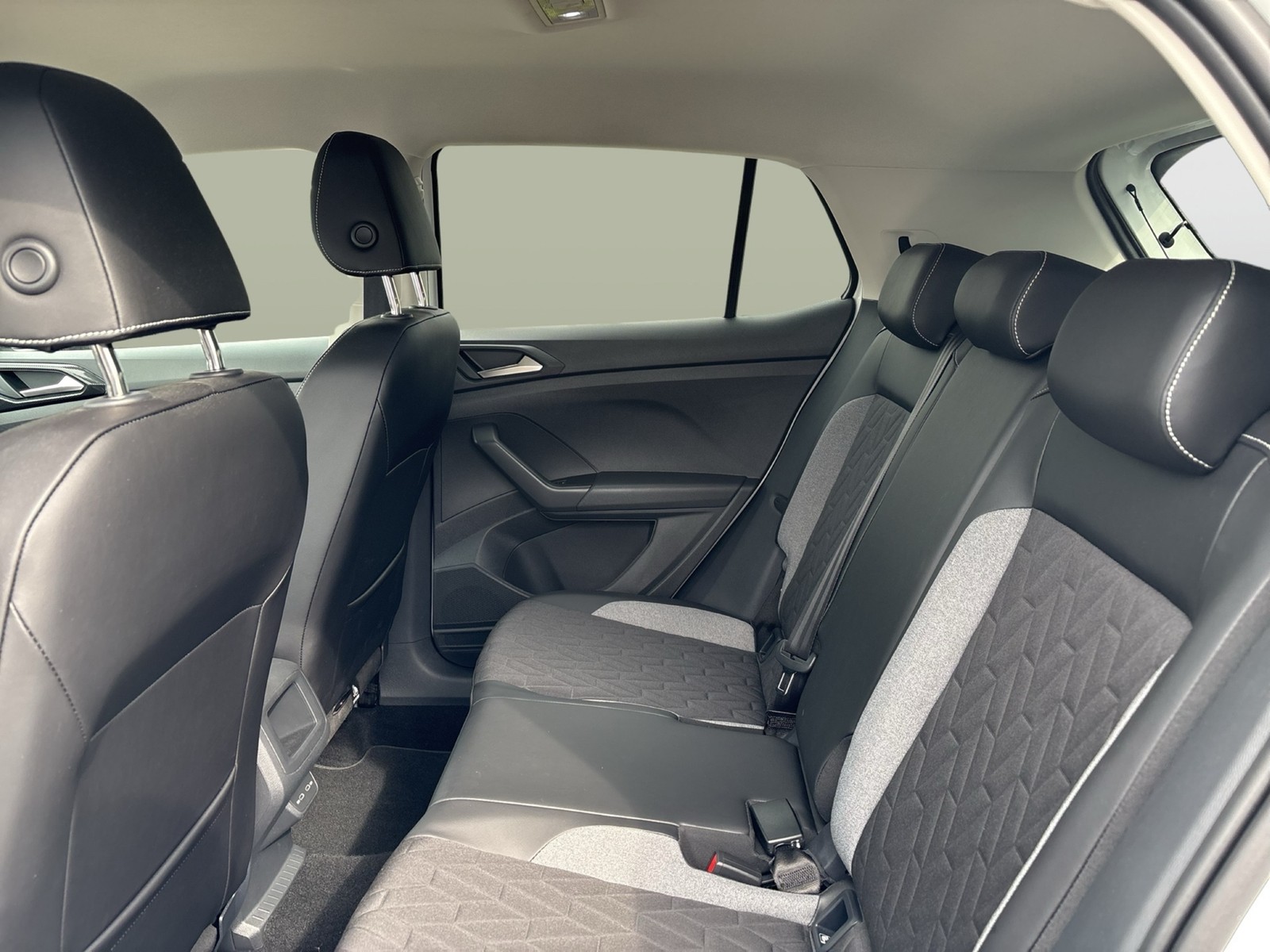 Volkswagen T-Cross 1.5 GOAL ACC LM17 CARPLAY SITZHEIZUNG