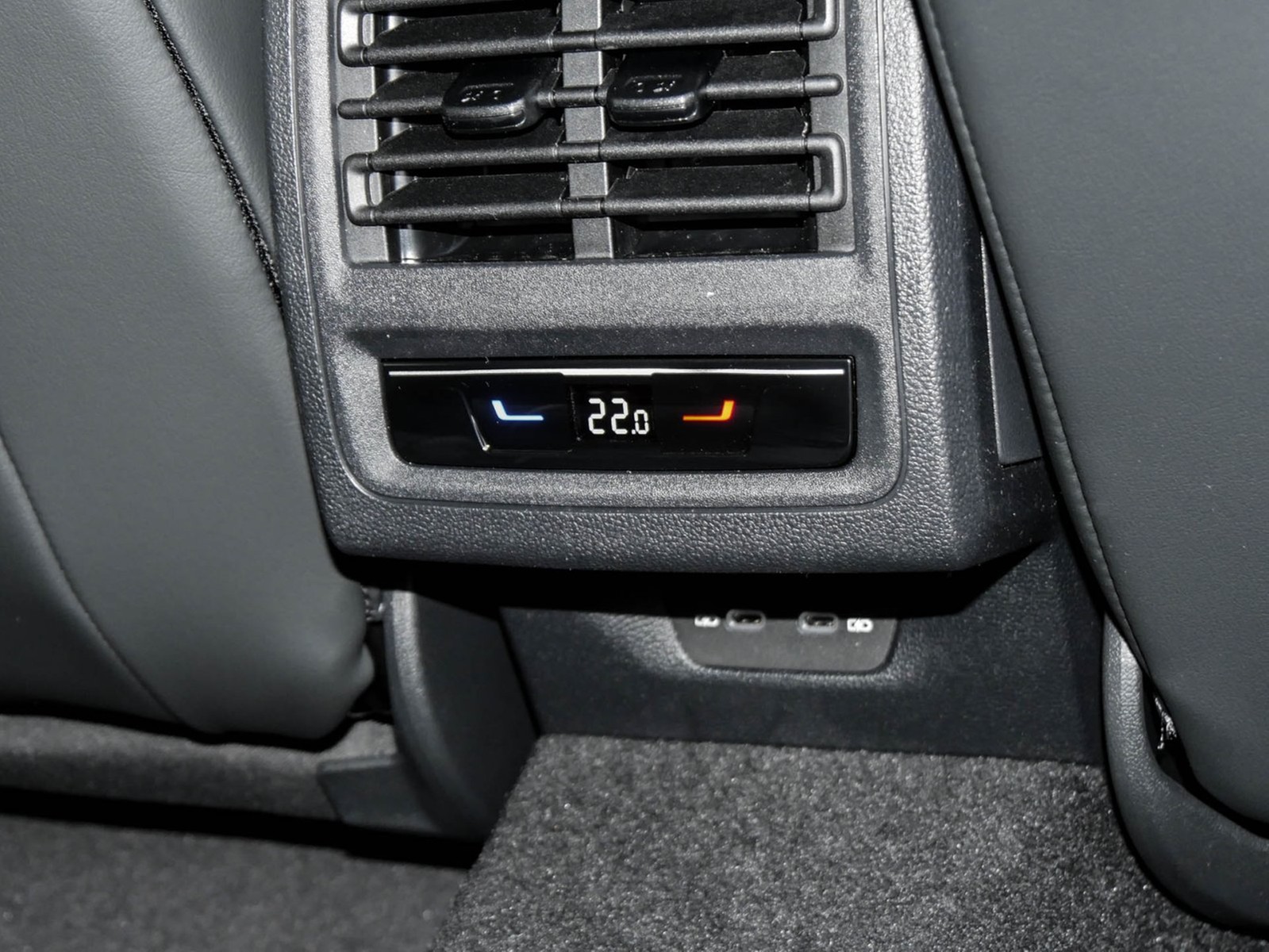 Volkswagen Golf Variant 1.5 STYLE DSG AHK eKLAPPE NAVI CAM