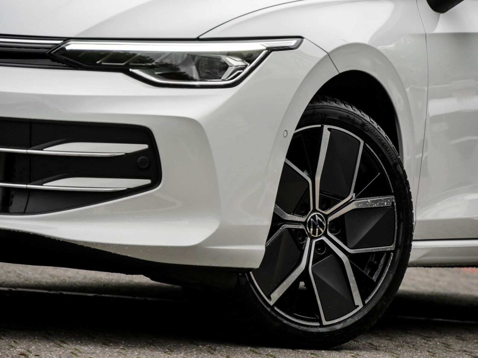 Volkswagen Golf Variant 1.5 STYLE DSG AHK eKLAPPE NAVI CAM