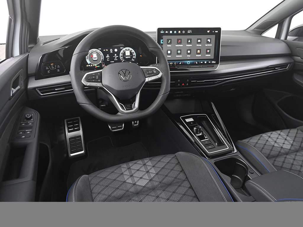 Volkswagen Golf 1.5 R-LINE DSG BLACKSTYLE PANO MATRIXLED