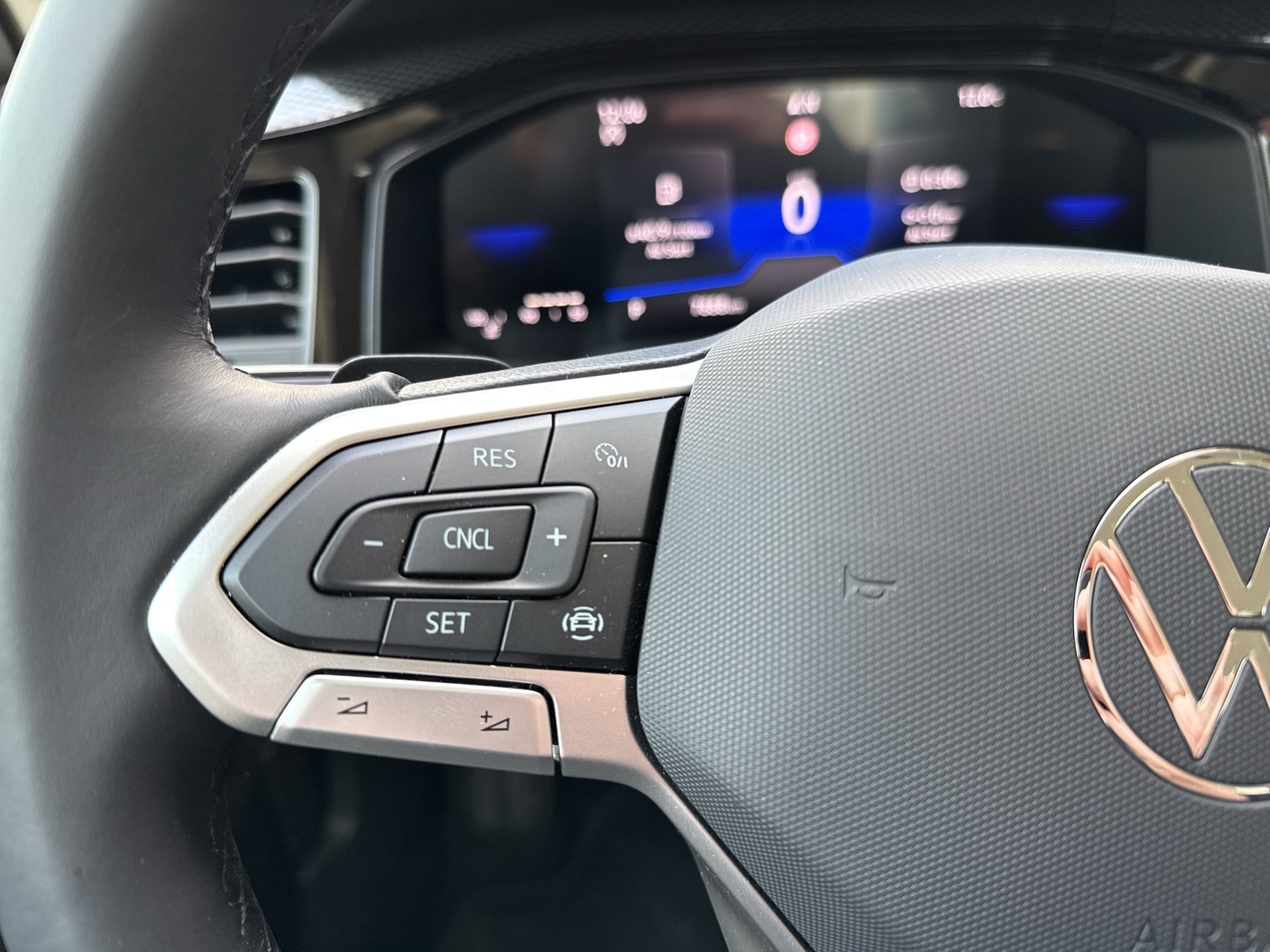 Volkswagen Taigo 1.5 LIFE NAVI LM17 CARPLAY SITZHEIZUNG LED