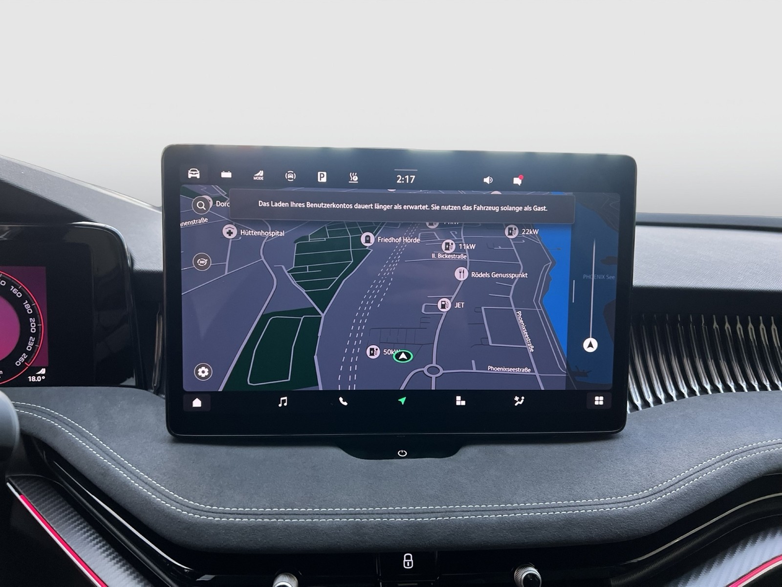 Skoda Superb Combi HYBRID SPORTLINE AHK PANO eSITZE