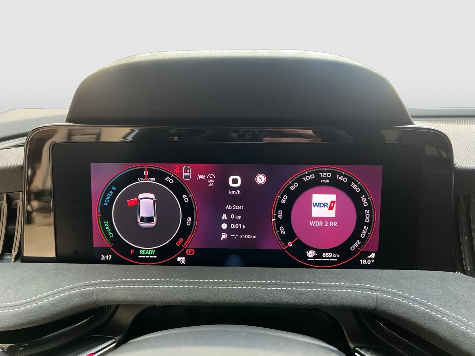Skoda Superb Combi HYBRID SPORTLINE AHK PANO eSITZE