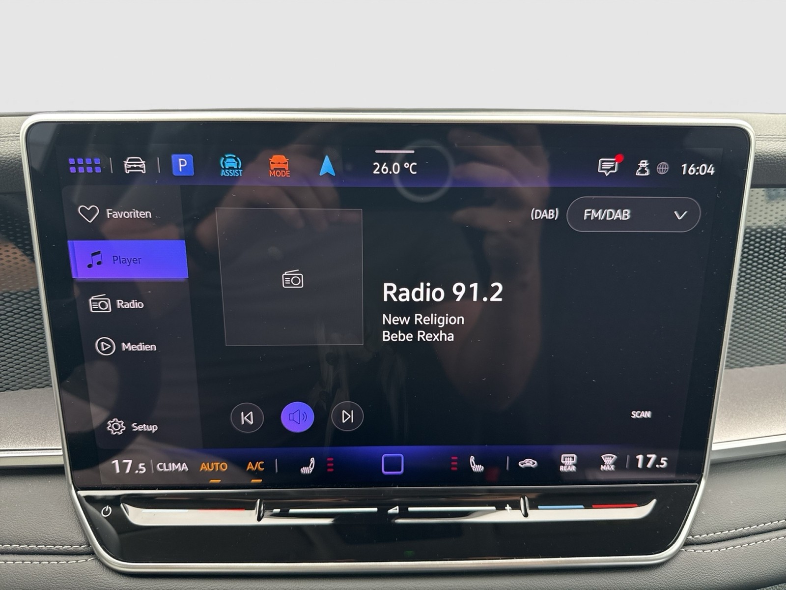 Volkswagen Tayron 1.5 eTSI LIFE AHK CAM ACC LM18 CARPLAY