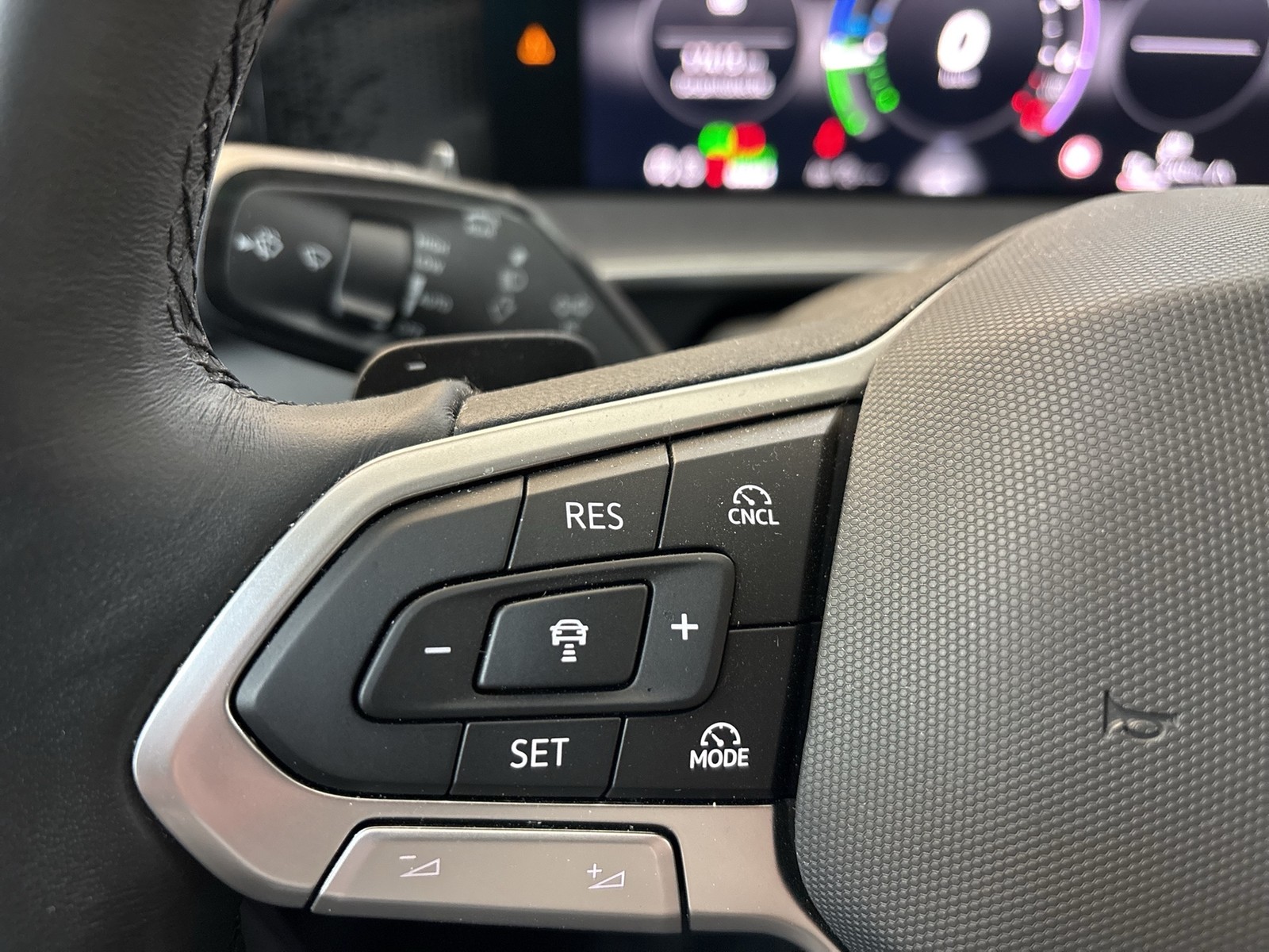 Volkswagen Tayron 1.5 HYBRID LIFE AHK CAM ACC LM18 LED+ NAVI