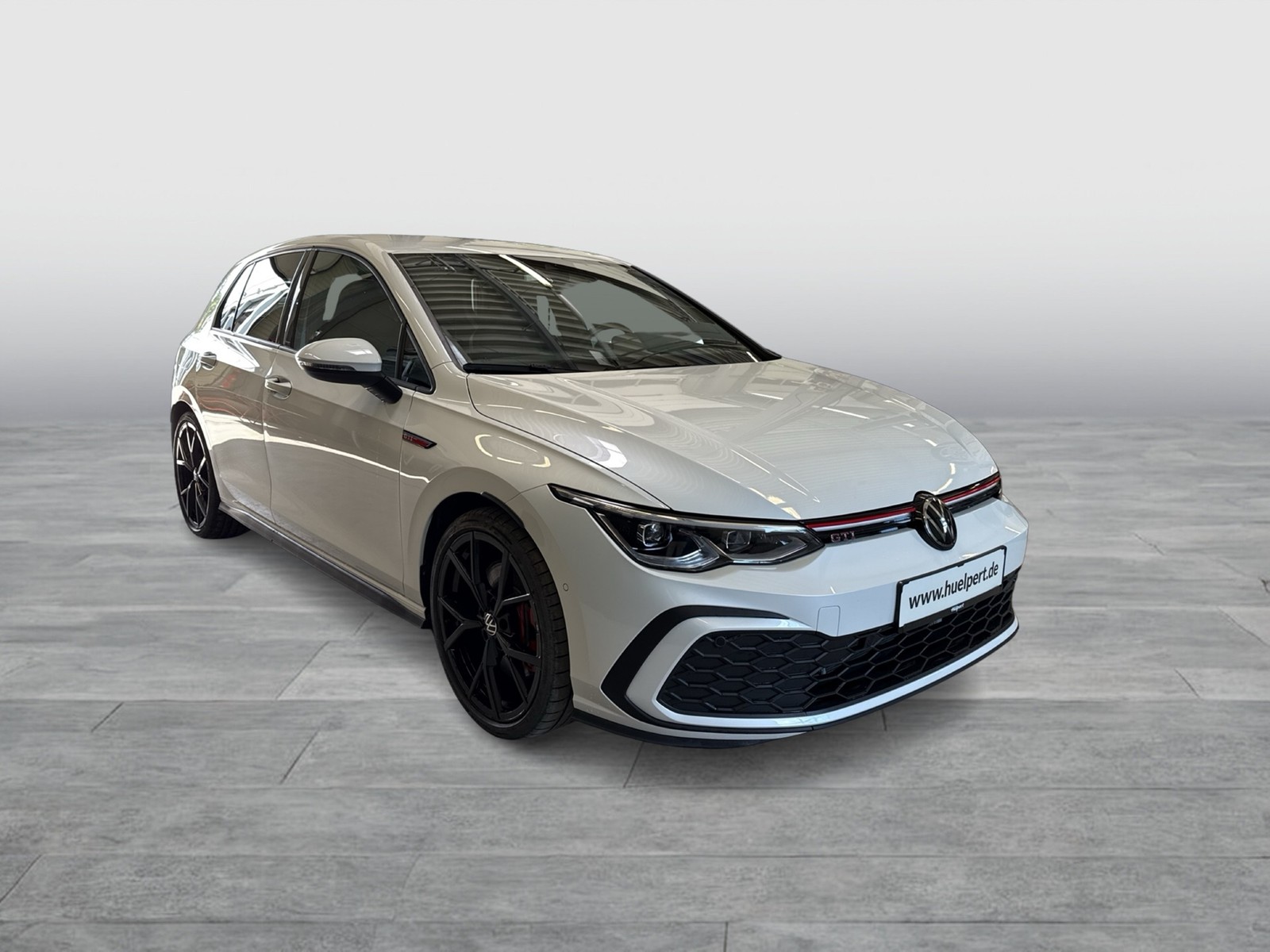 Volkswagen Golf VIII 2.0 GTI AHK CAM ACC LM19 NAVI LED+