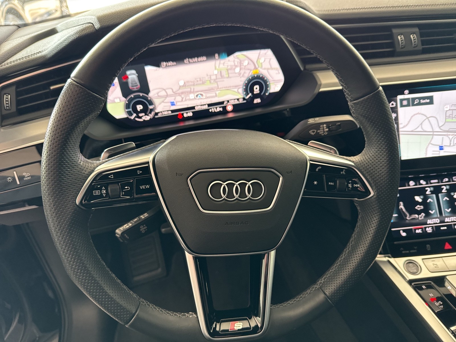 Audi e-tron Sportback 55 quattro S LINE BLACKPAK LM20