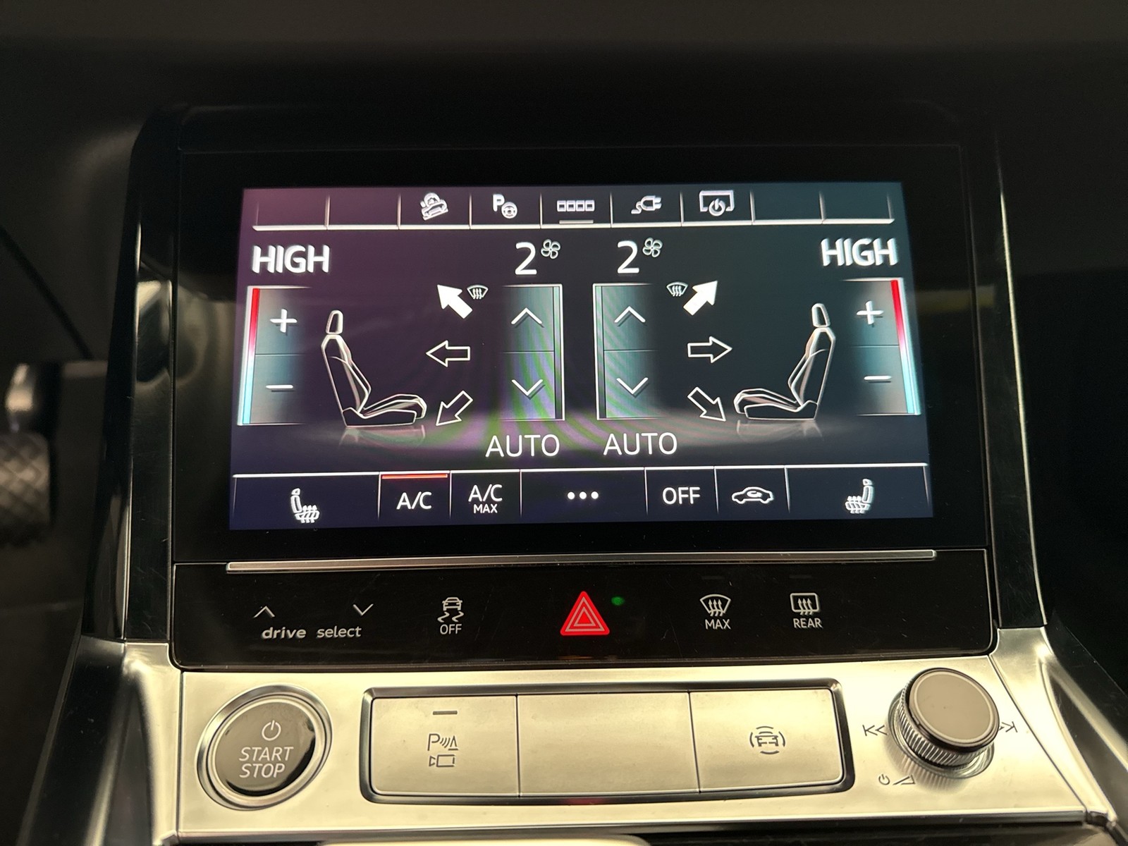 Audi e-tron Sportback 55 quattro S LINE BLACKPAK LM20