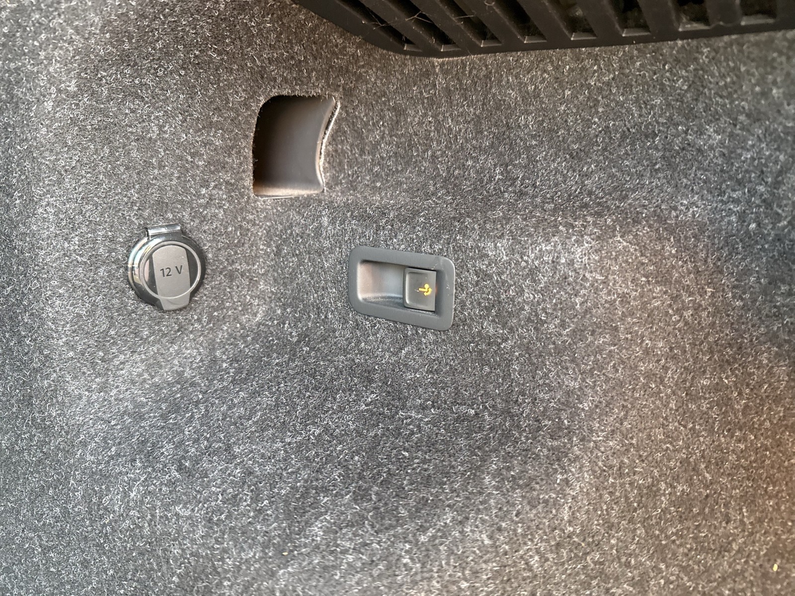 Skoda Enyaq 80 SPORTLINE AHK CAM LM20 MATRIX E-KLAPPE