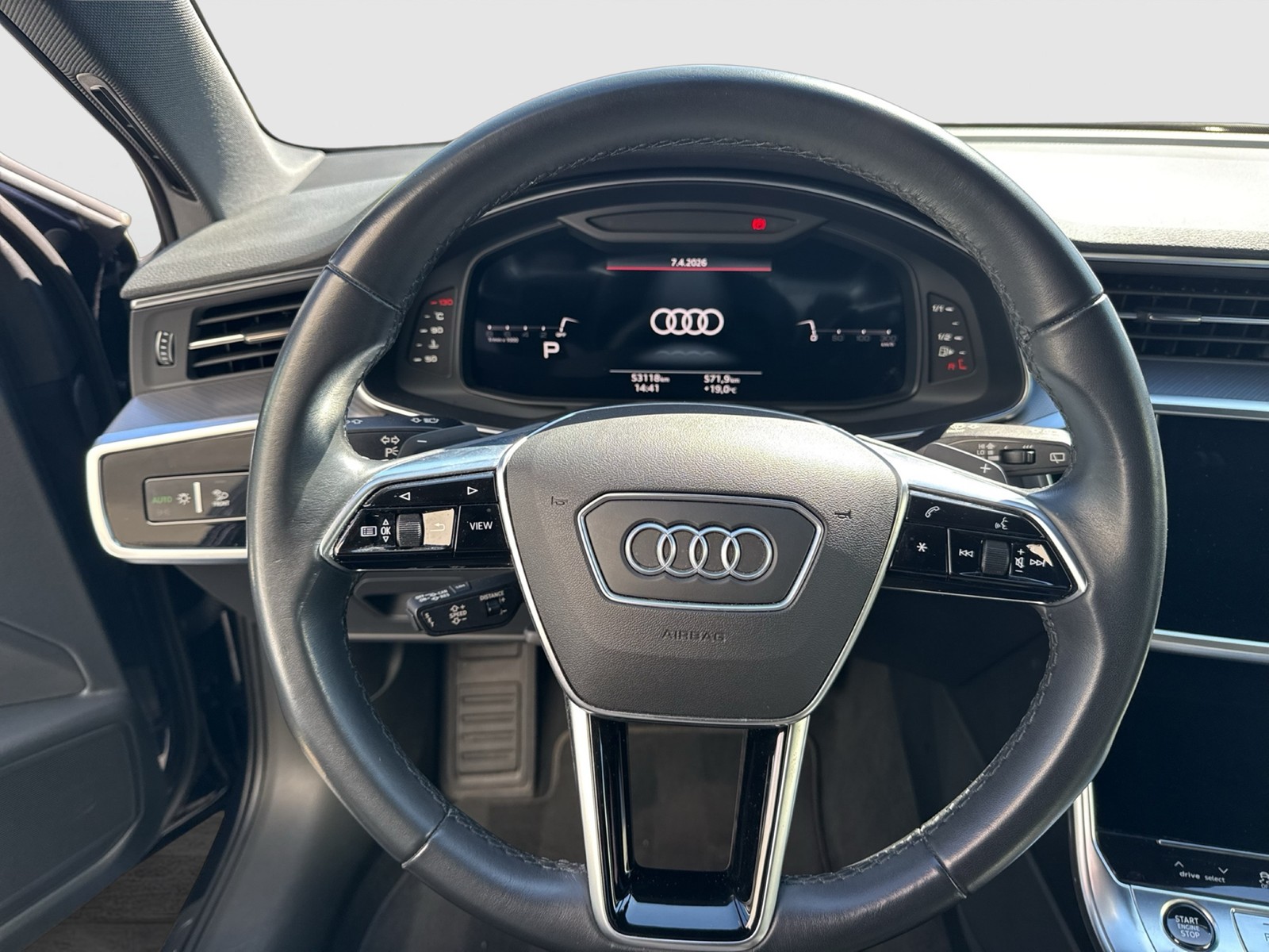 Audi A6 Avant 45 quattro sport PANO AHK CAM ACC LM19