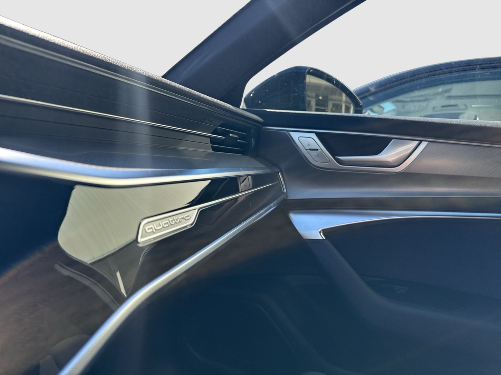 Audi A6 Avant 45 quattro sport PANO AHK CAM ACC LM19