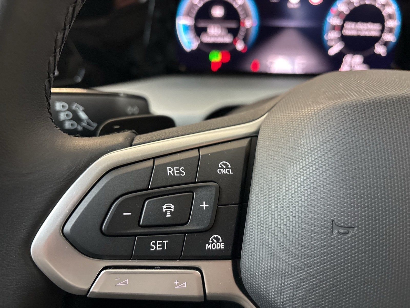 Volkswagen Golf Variant VIII 2.0 LIFE FACELIFT AHK ACC ALU